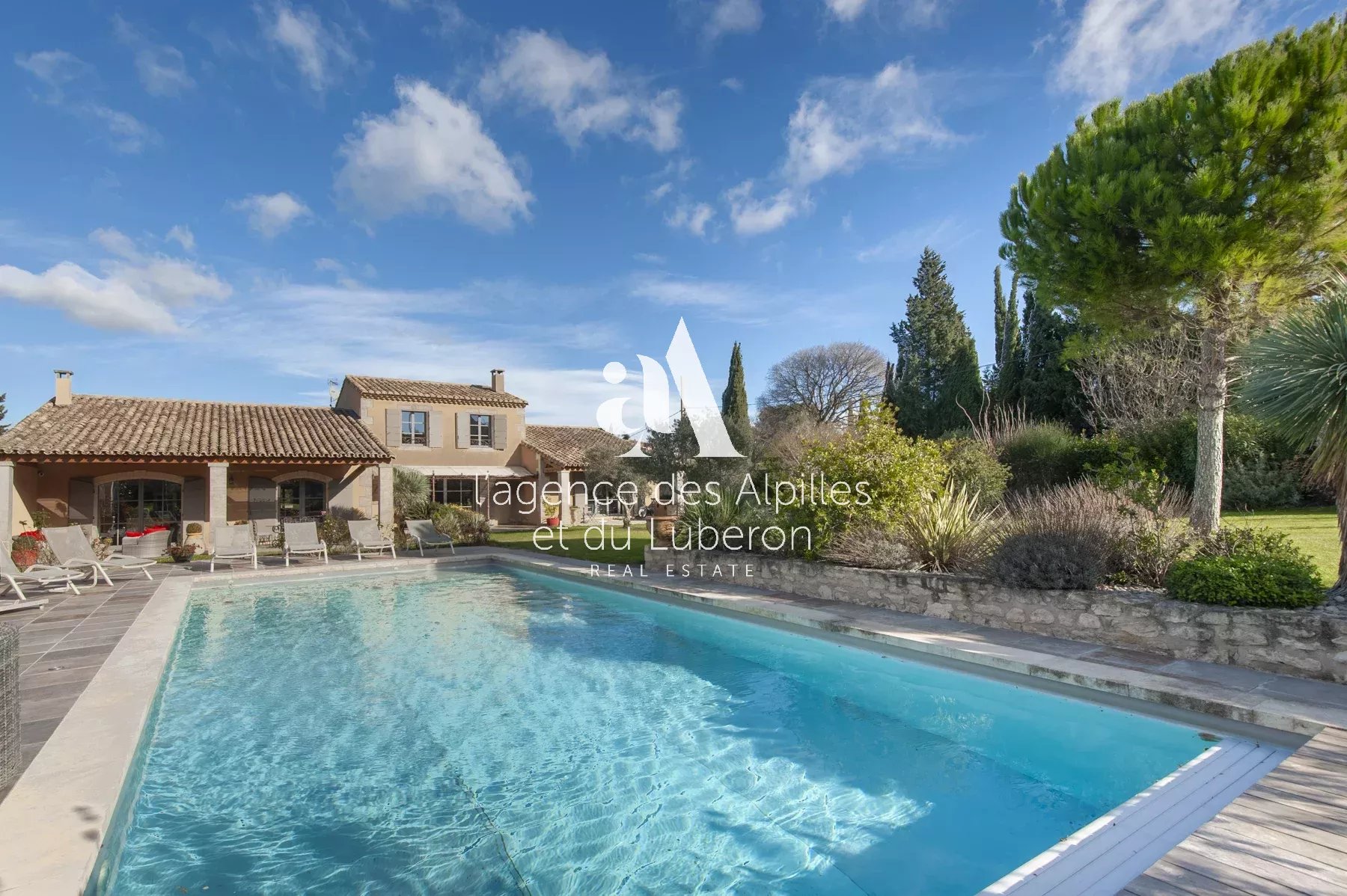 à vendre maison Saint Rémy de Provence Alpilles piscine