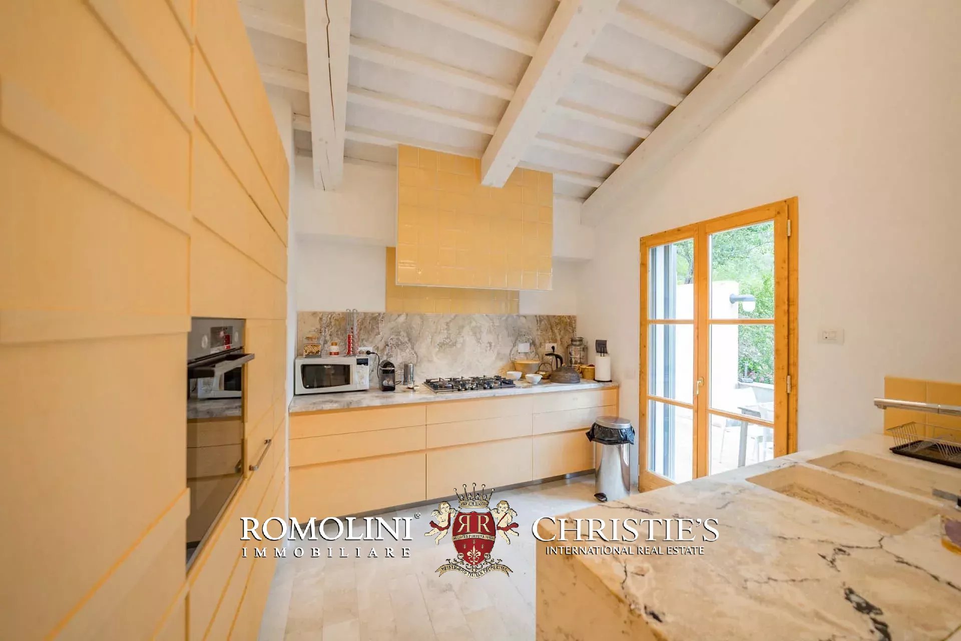 11 Bedroom Villa/Townhouse's Image 54