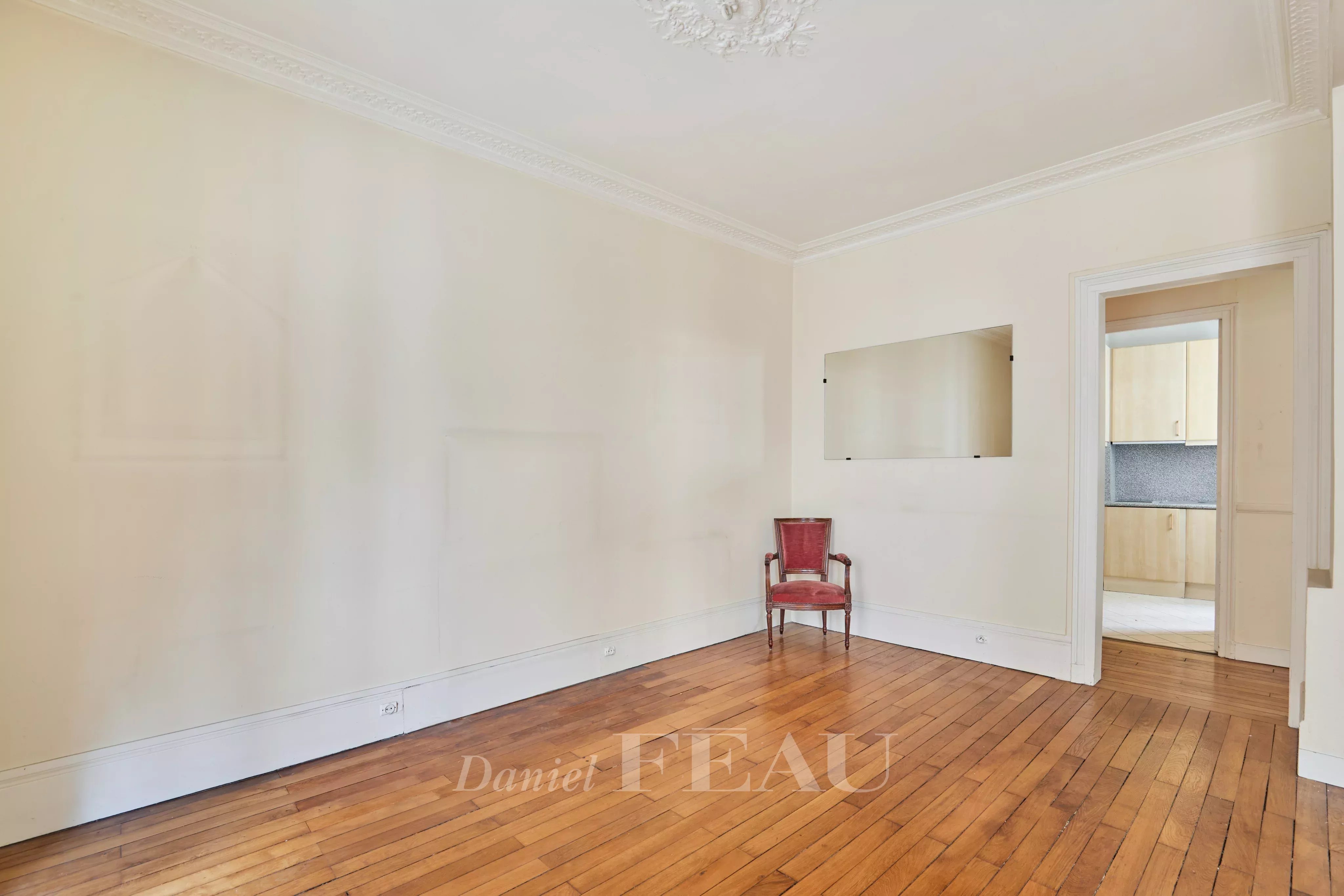 Sale Apartment Paris 7th