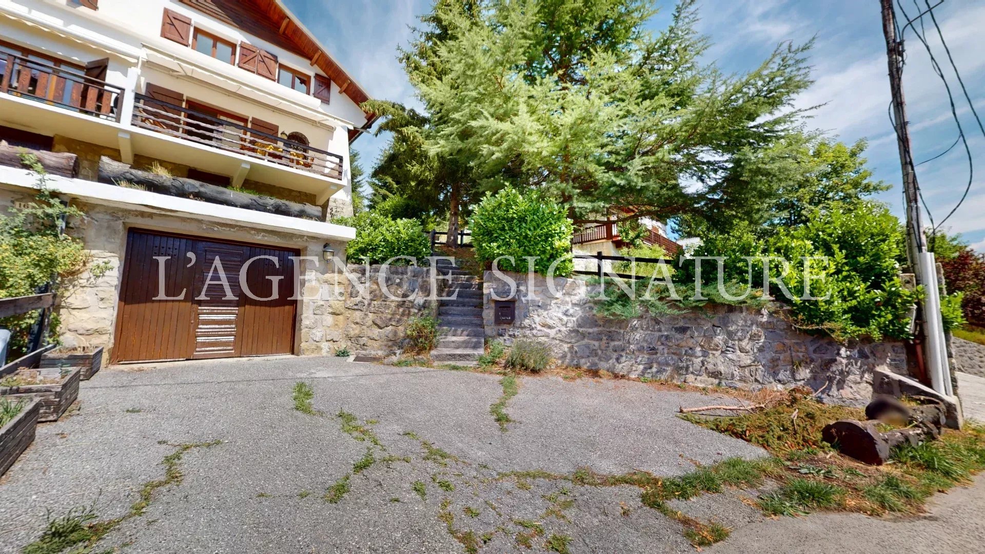Agence immobilière de 