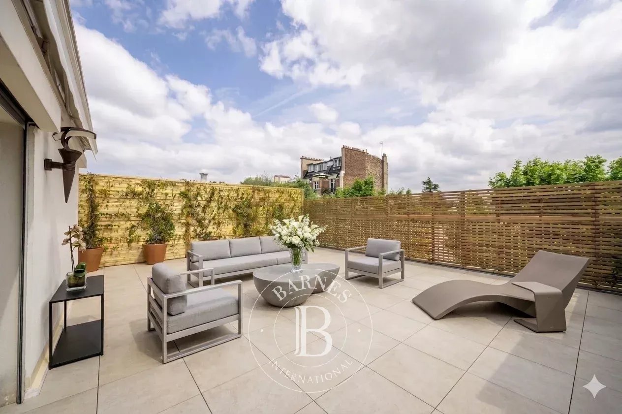 Apartment Neuilly-sur-Seine  -  ref 82624058 (picture 1)