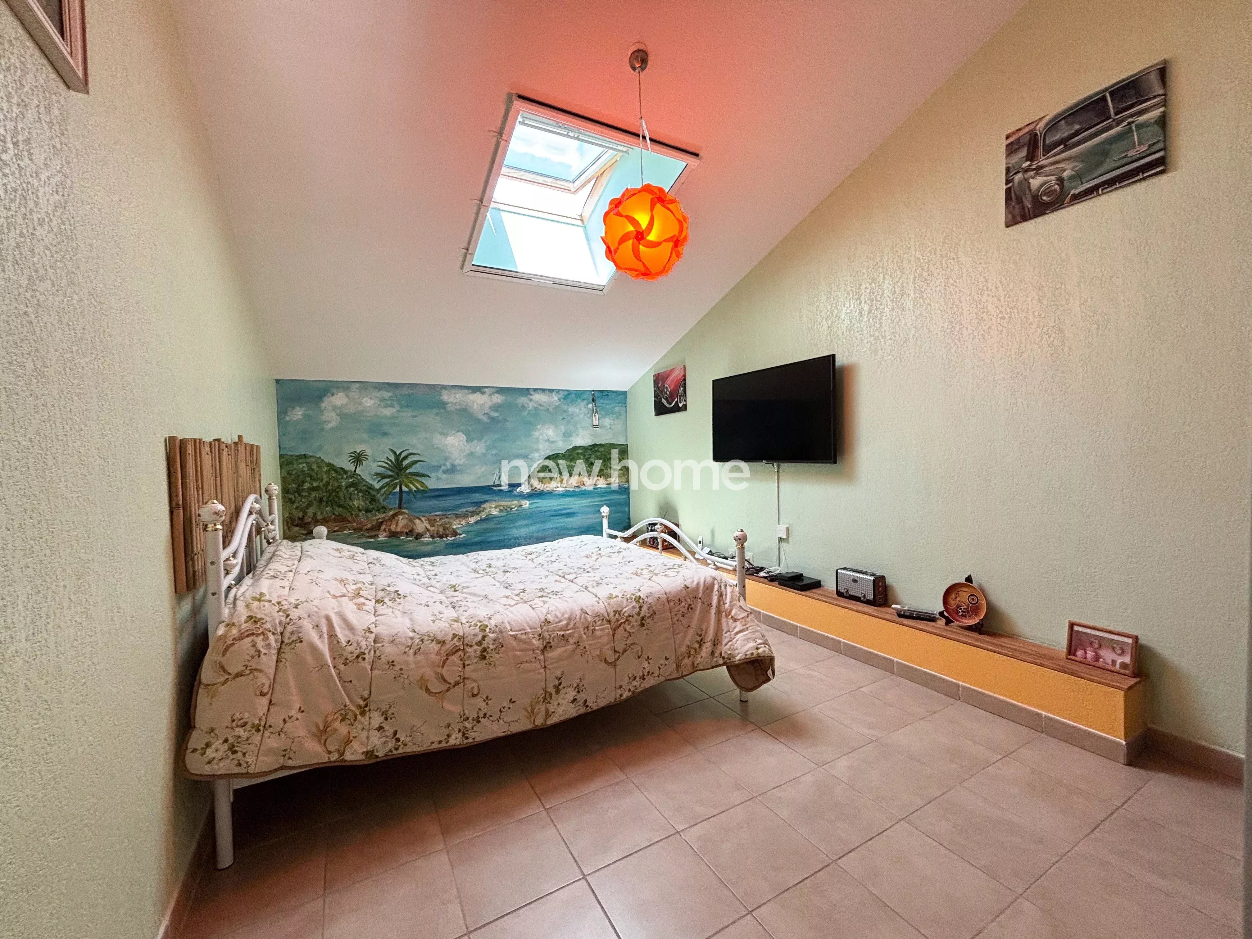 BEL APPARTEMENT EN DUPLEX AVEC TERRASSE