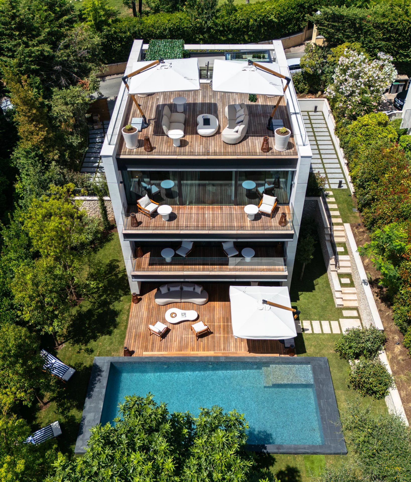 Seasonal Rental Villa in Saint-Jean-Cap-Ferrat