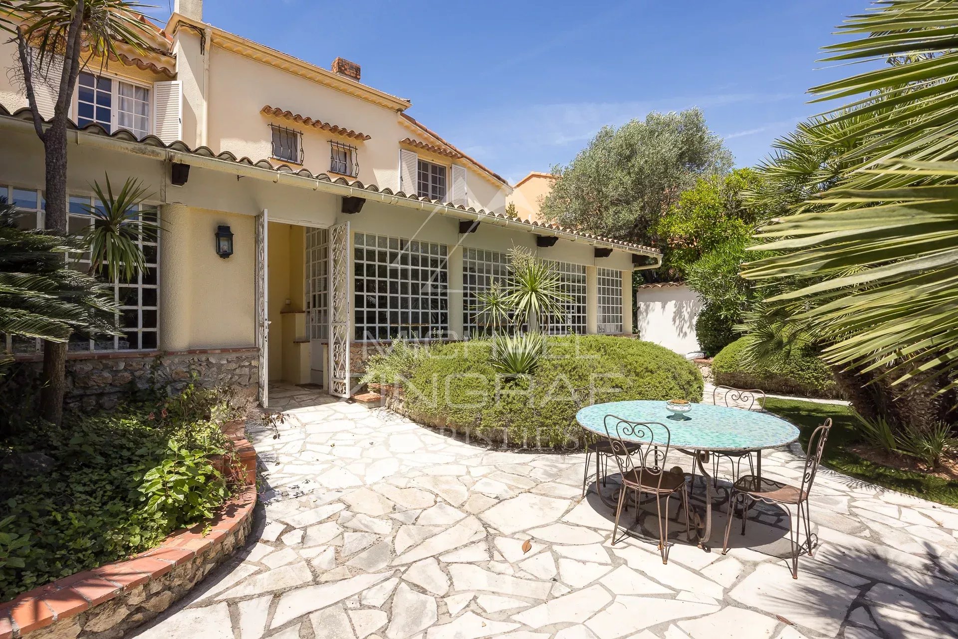 4 Bedroom Villa/Townhouse's Image 16