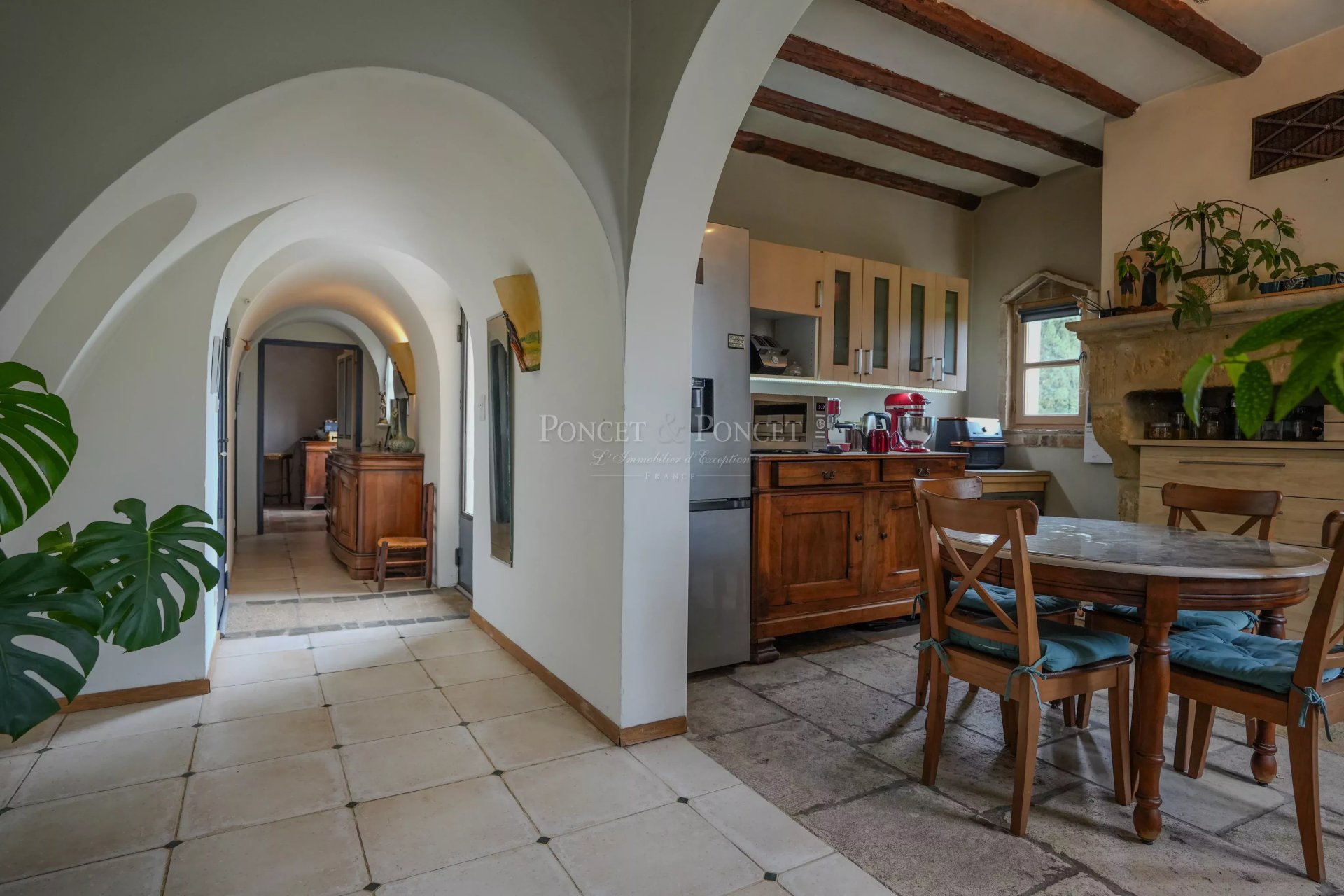 4 Bedroom Villa/Townhouse's Image 8