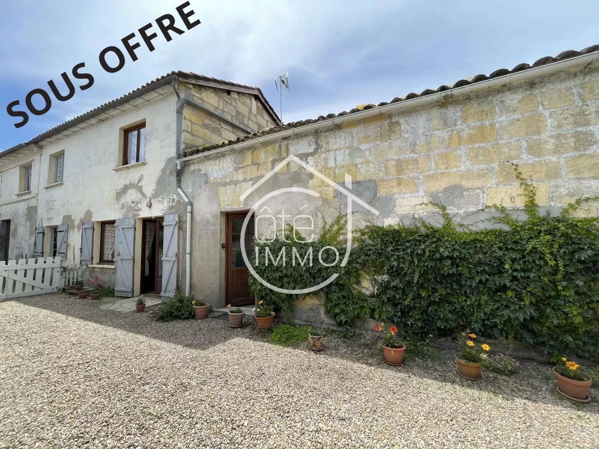 Sale Village house Sainte-Terre