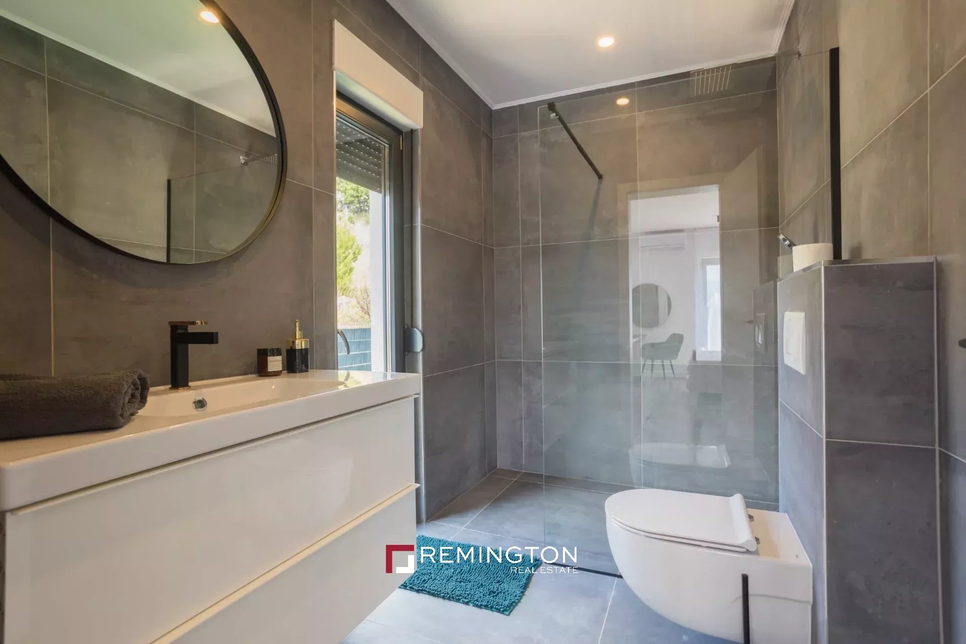 3 Bedroom Villa/Townhouse's Image 4
