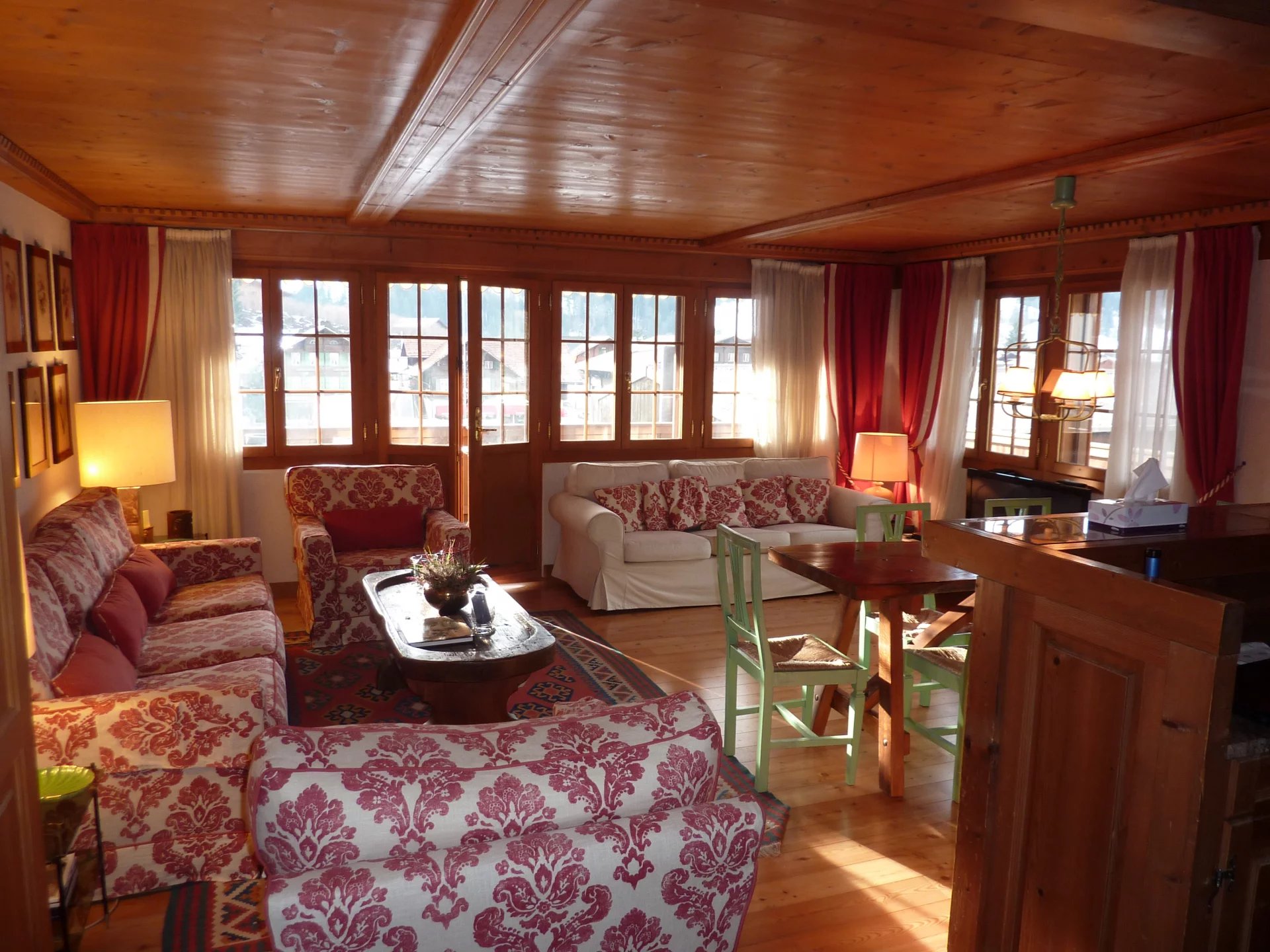 Appartement traditionnel dans le centre de Gstaad