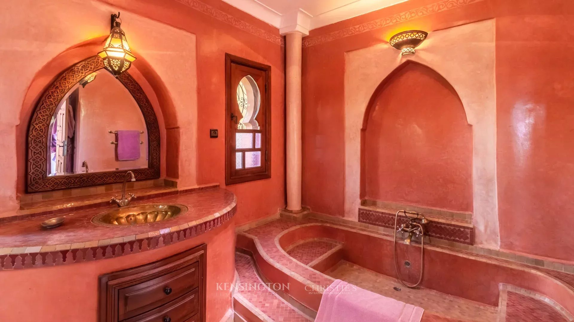 10 Bedroom Villa/Townhouse's Image 22
