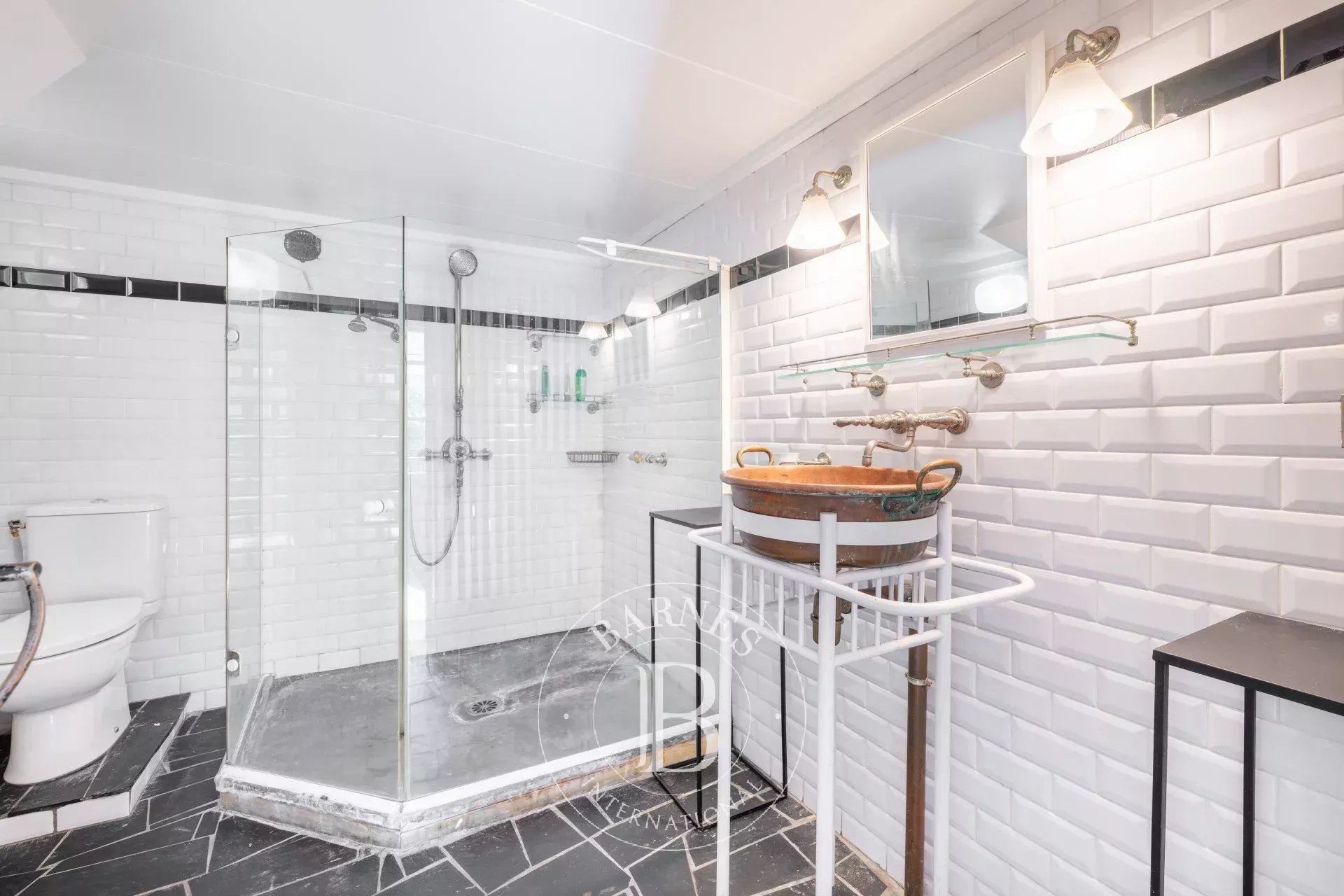 Daire Paris 10ème - picture 11