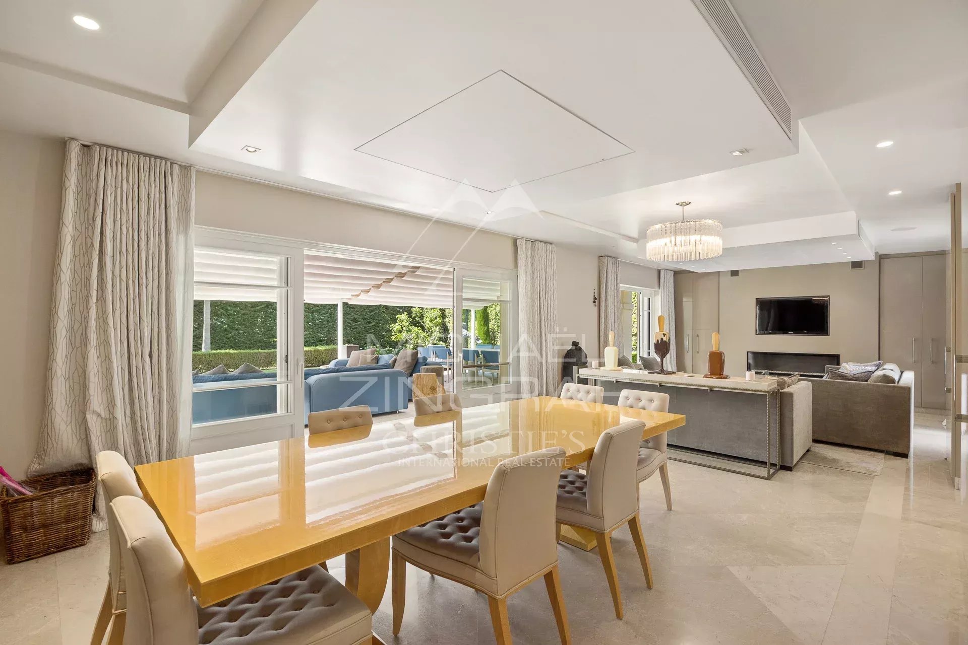 5 Bedroom Villa/Townhouse's Image 9