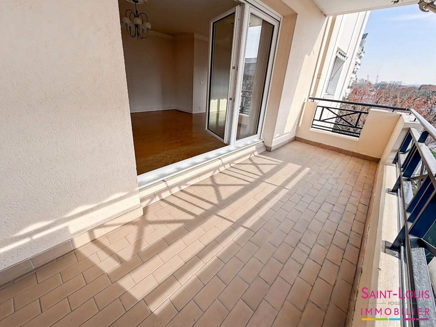 Appartement Poissy 4 pièces avec balcon/terrasse ensoleillé