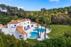 Luxury Mougins Villa for Sale | Family Estate with Pool & Cinema — photo 4 of 7