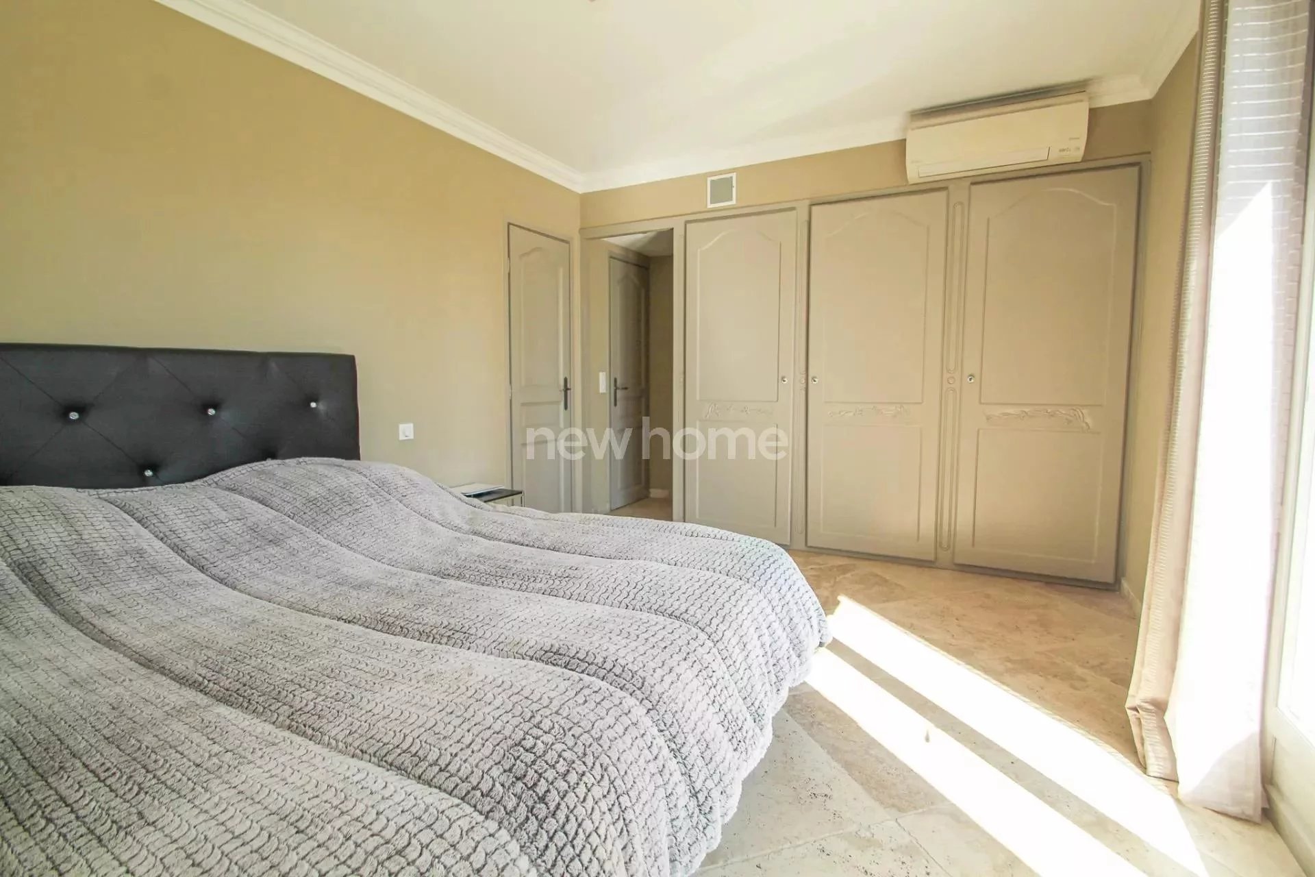 Maison au calme sur jolie terrain plat dans la campagne acces facile