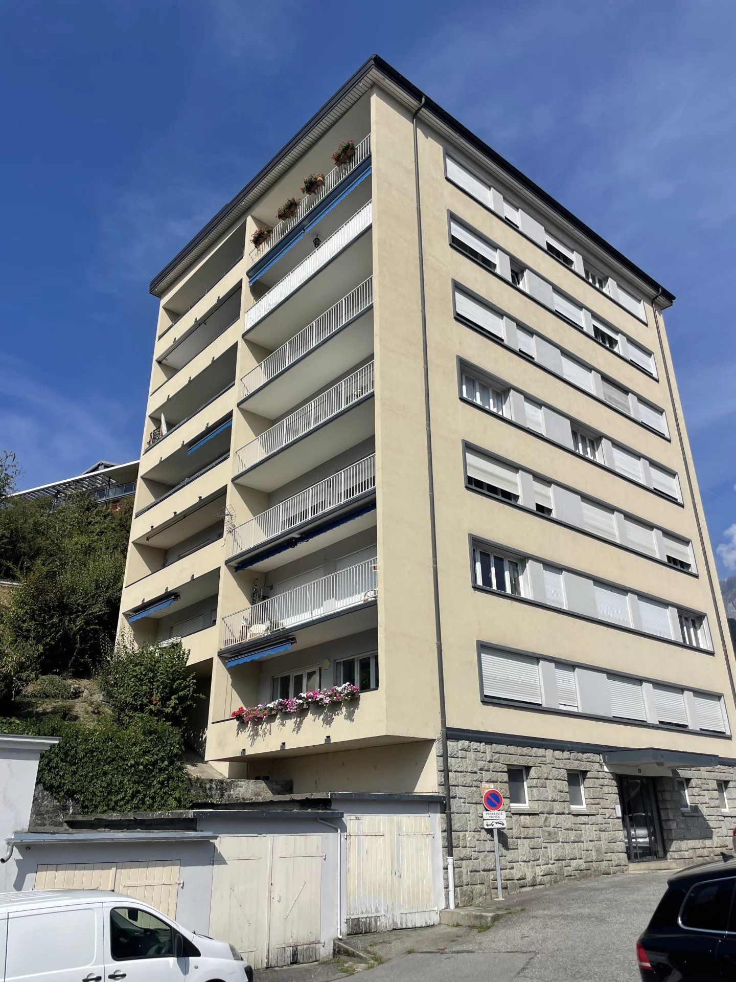 Agence immobilière de 