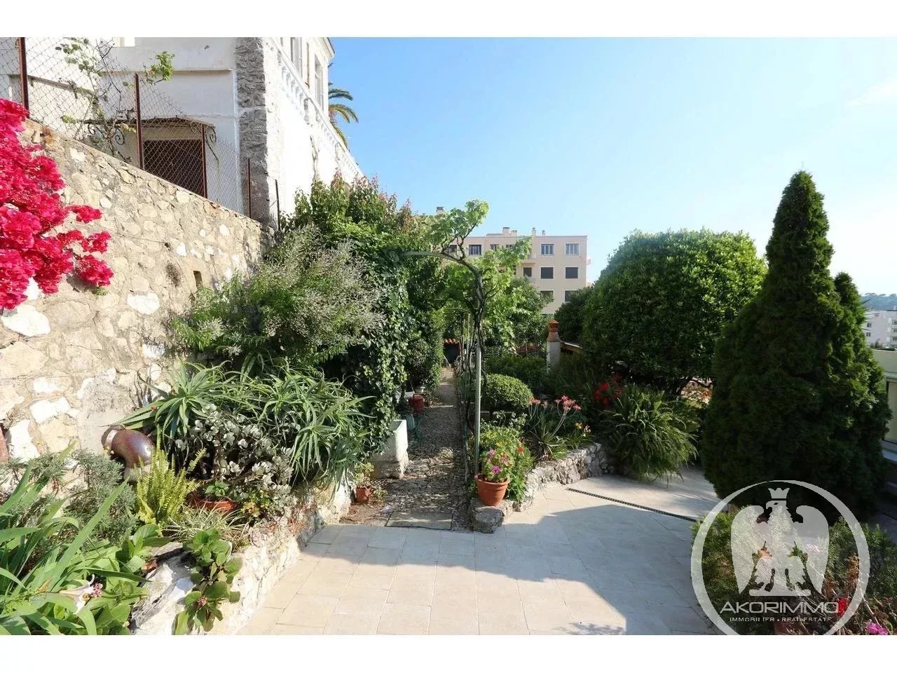 NICE-MONT BORON  VILLA 2/3 PIECES JARDIN TERRASSE GARAGE