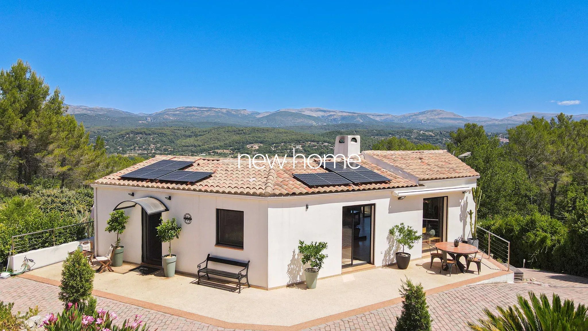 Villa moderne avec vue panoramique