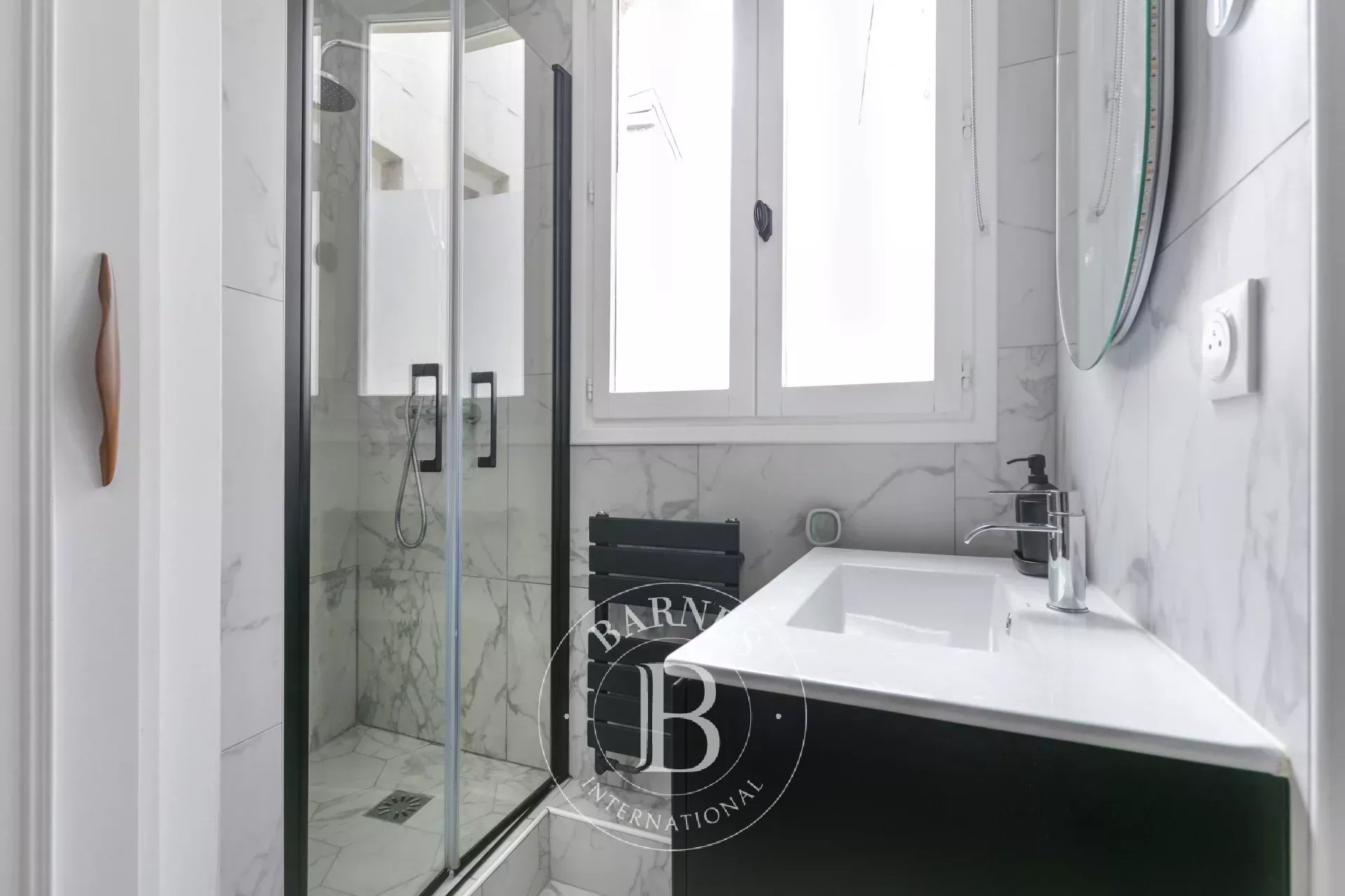 Daire Paris 8ème - picture 10