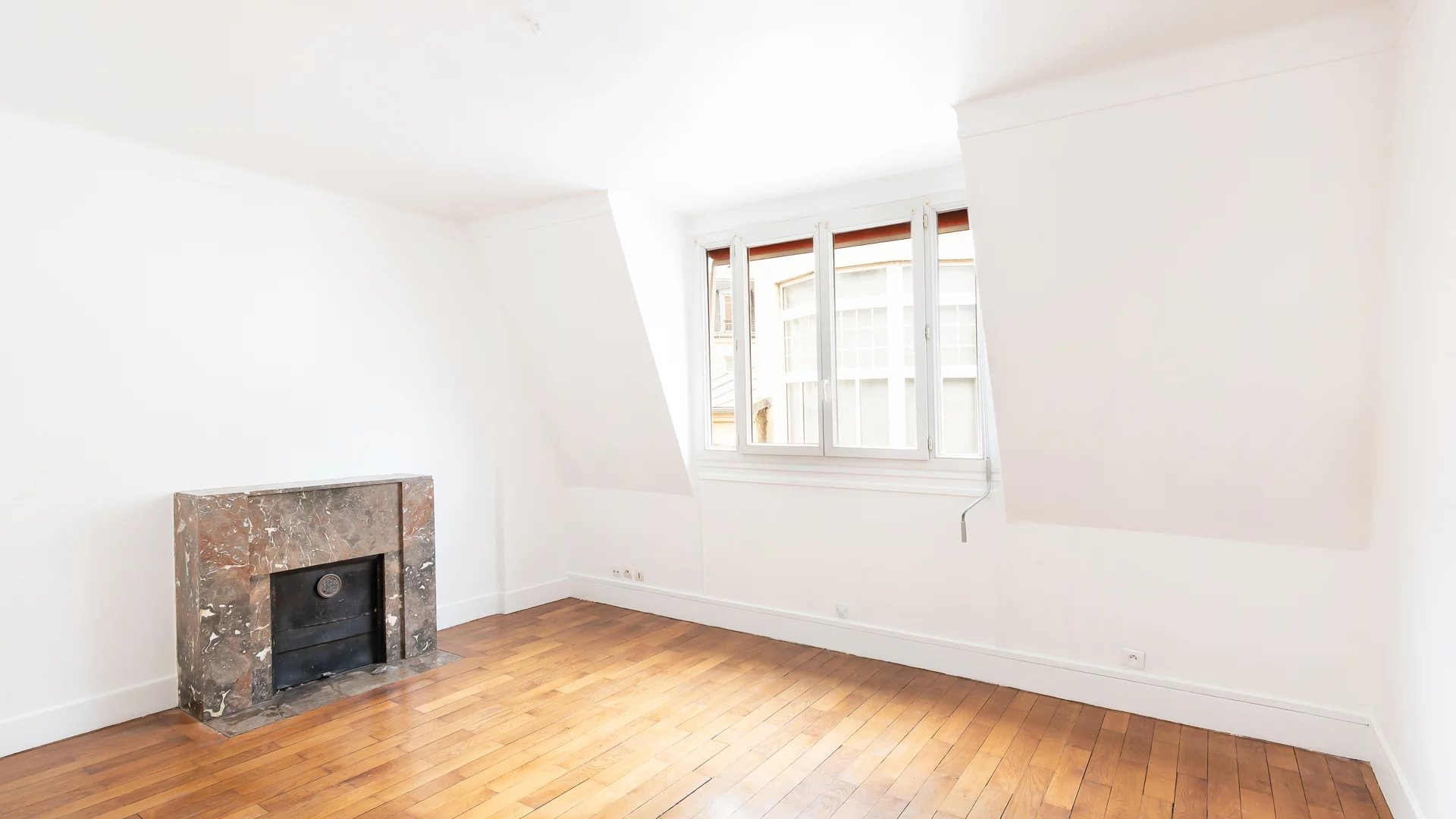 Paris 16e - PASSY / NICOLO