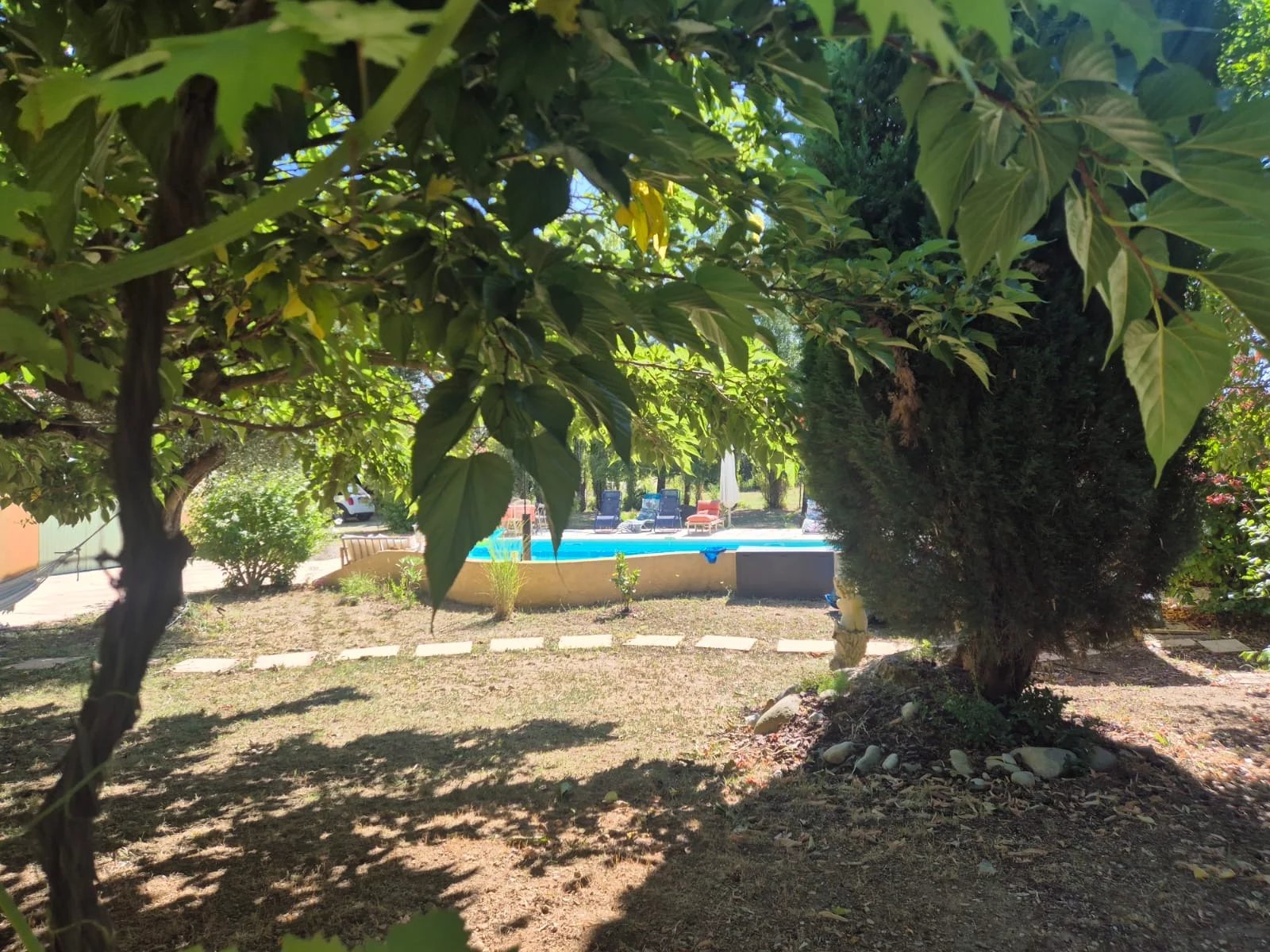 SOLE AGENCY LORGUES 3 BEDROOMS VILLA