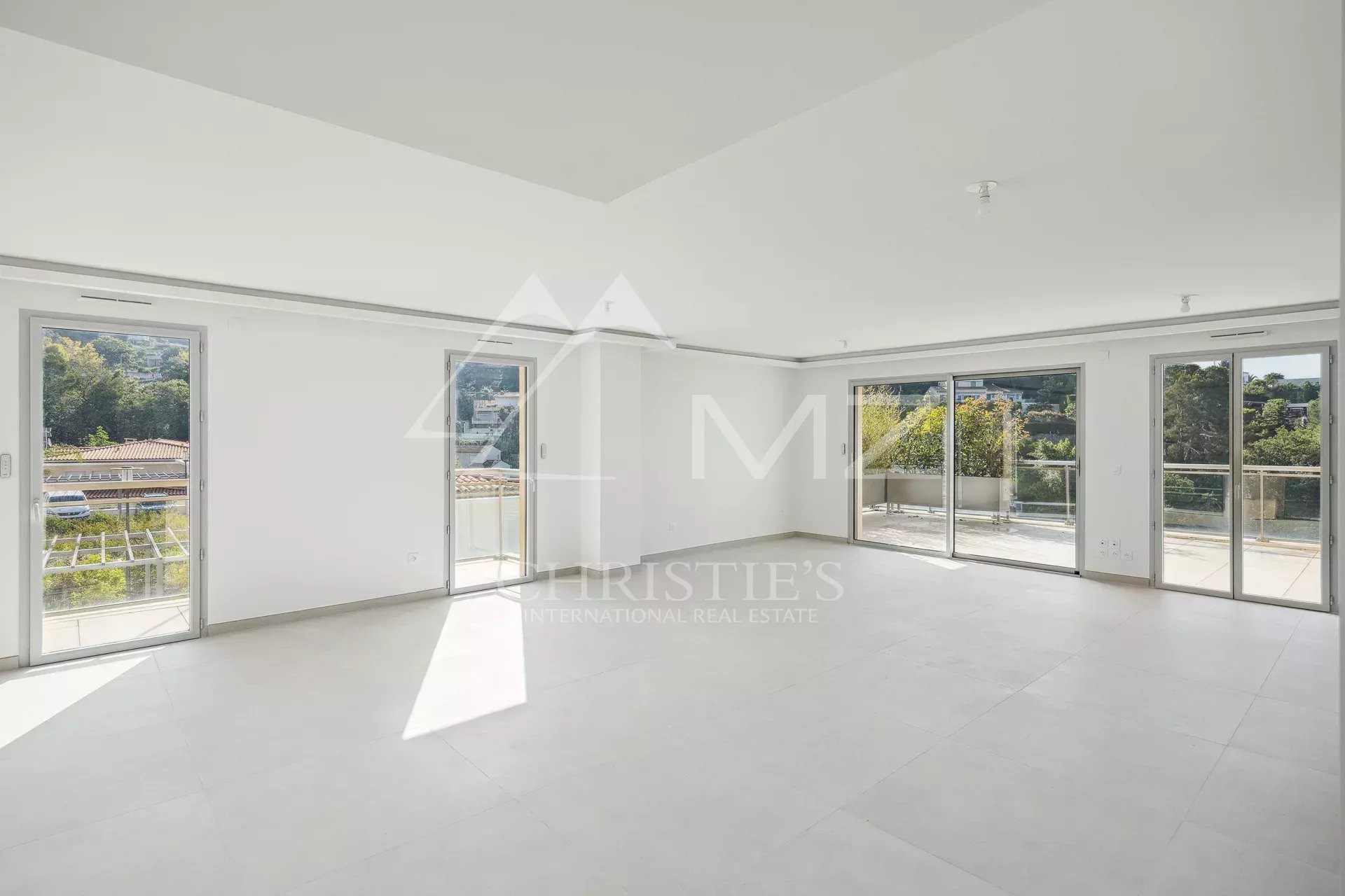 4 Bedroom Apartment/Flat's Image 5