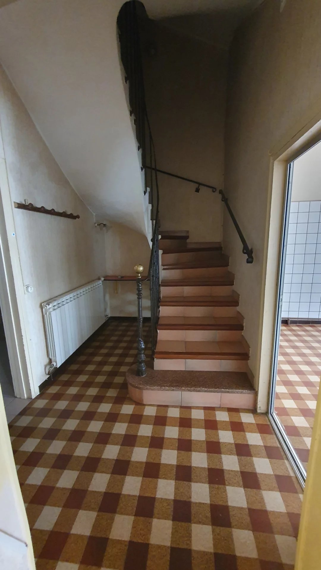 10min de Narbonne : Grande maison à rénover ! - Photo 4