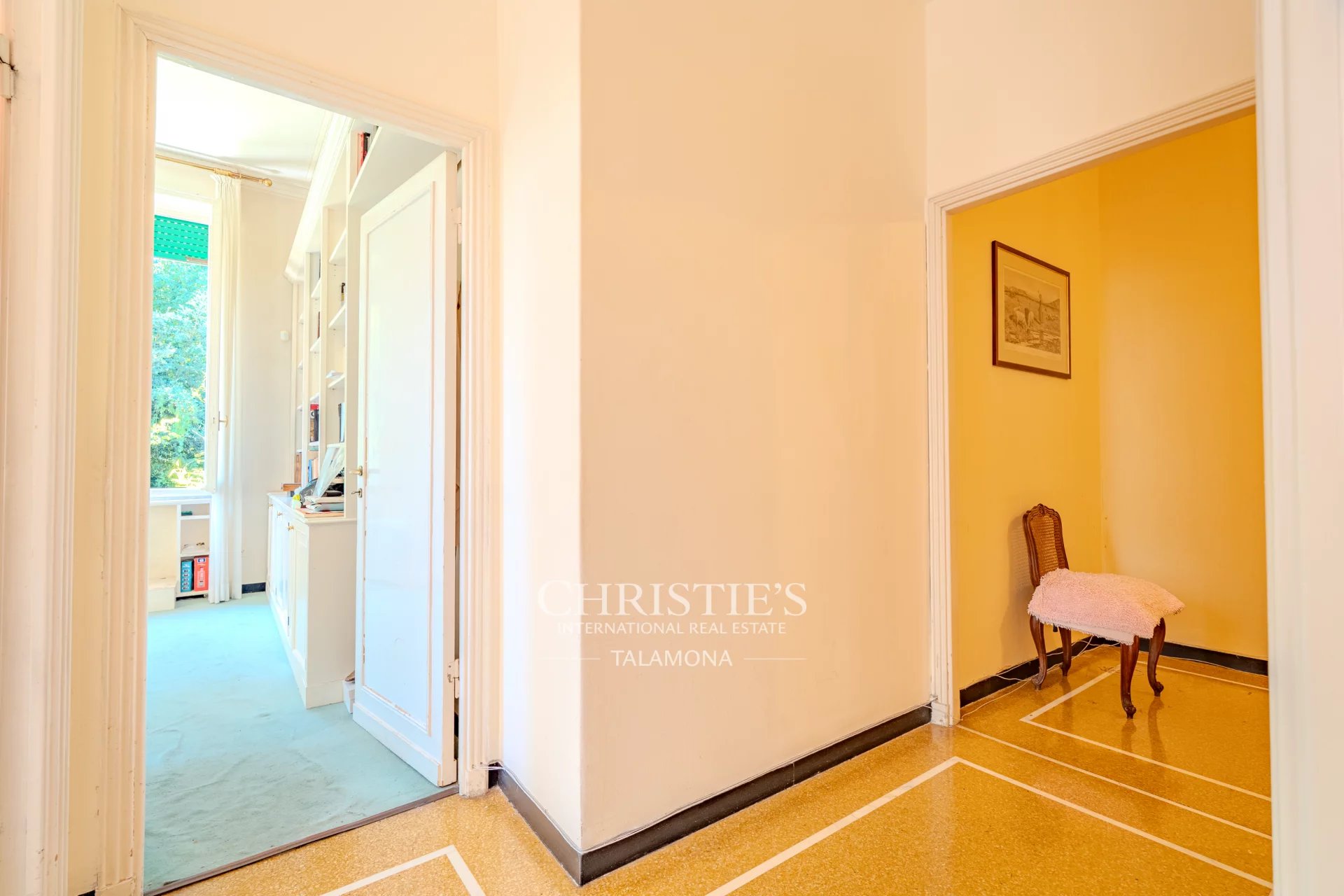 Apartment/Flat's Image 21
