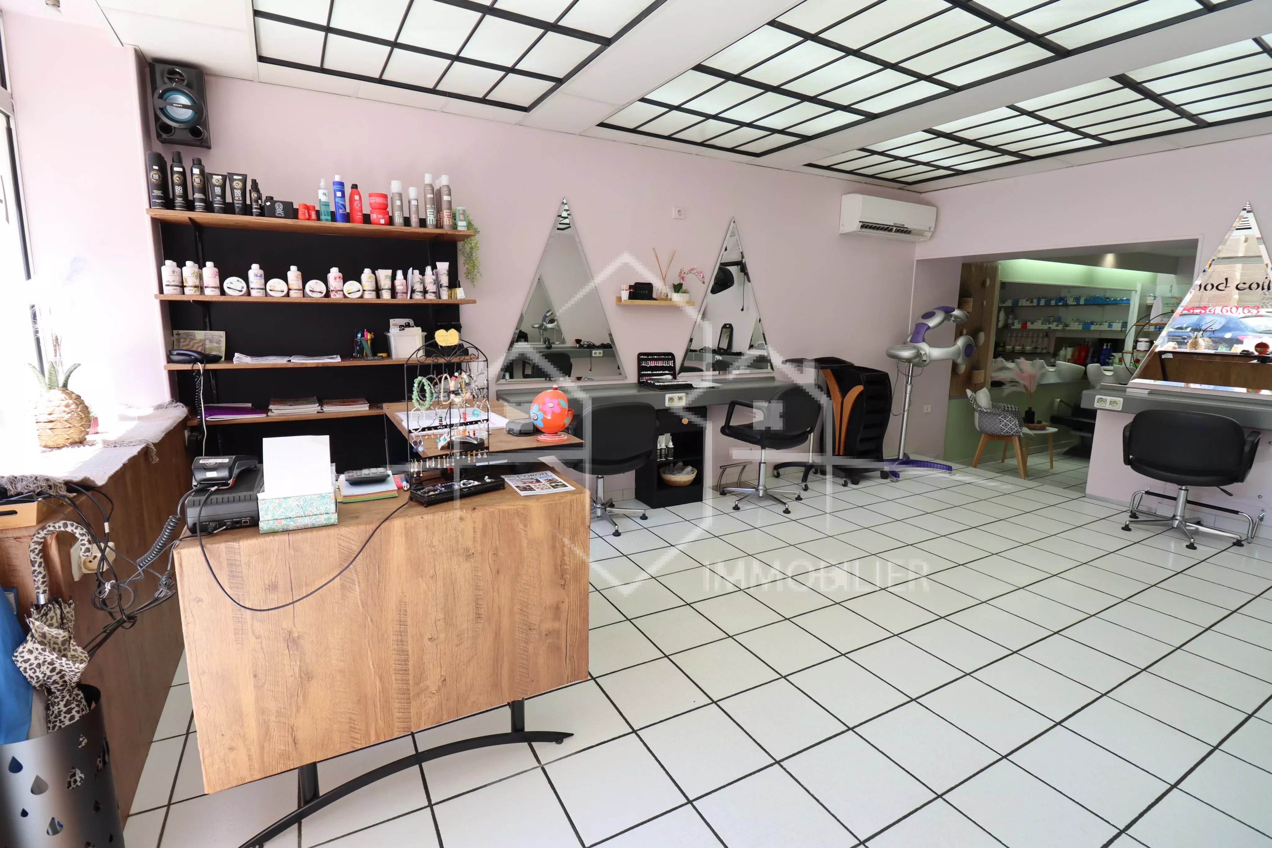 Sale Business assets - Beaurepaire