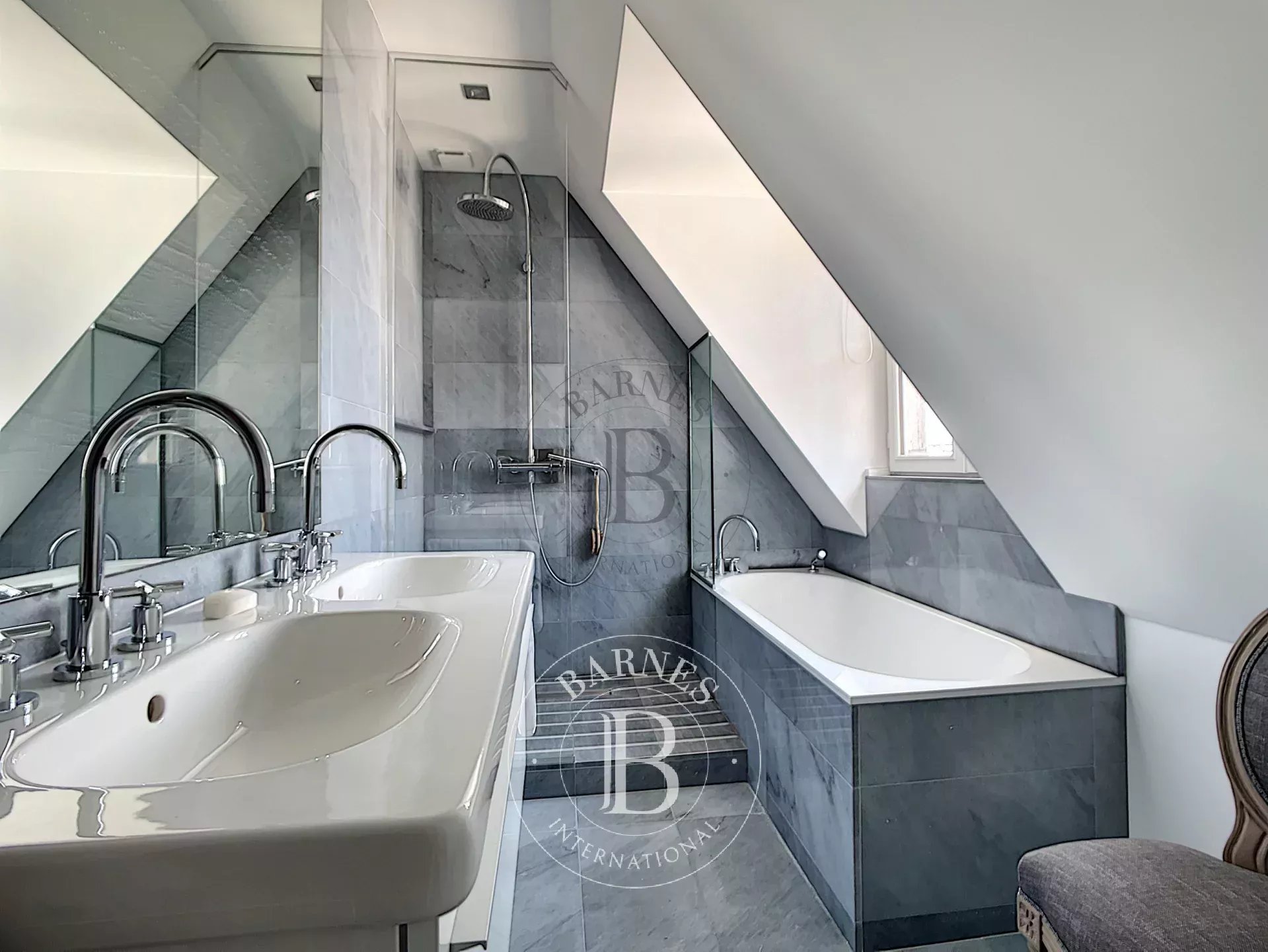 Daire Paris 16ème - picture 16