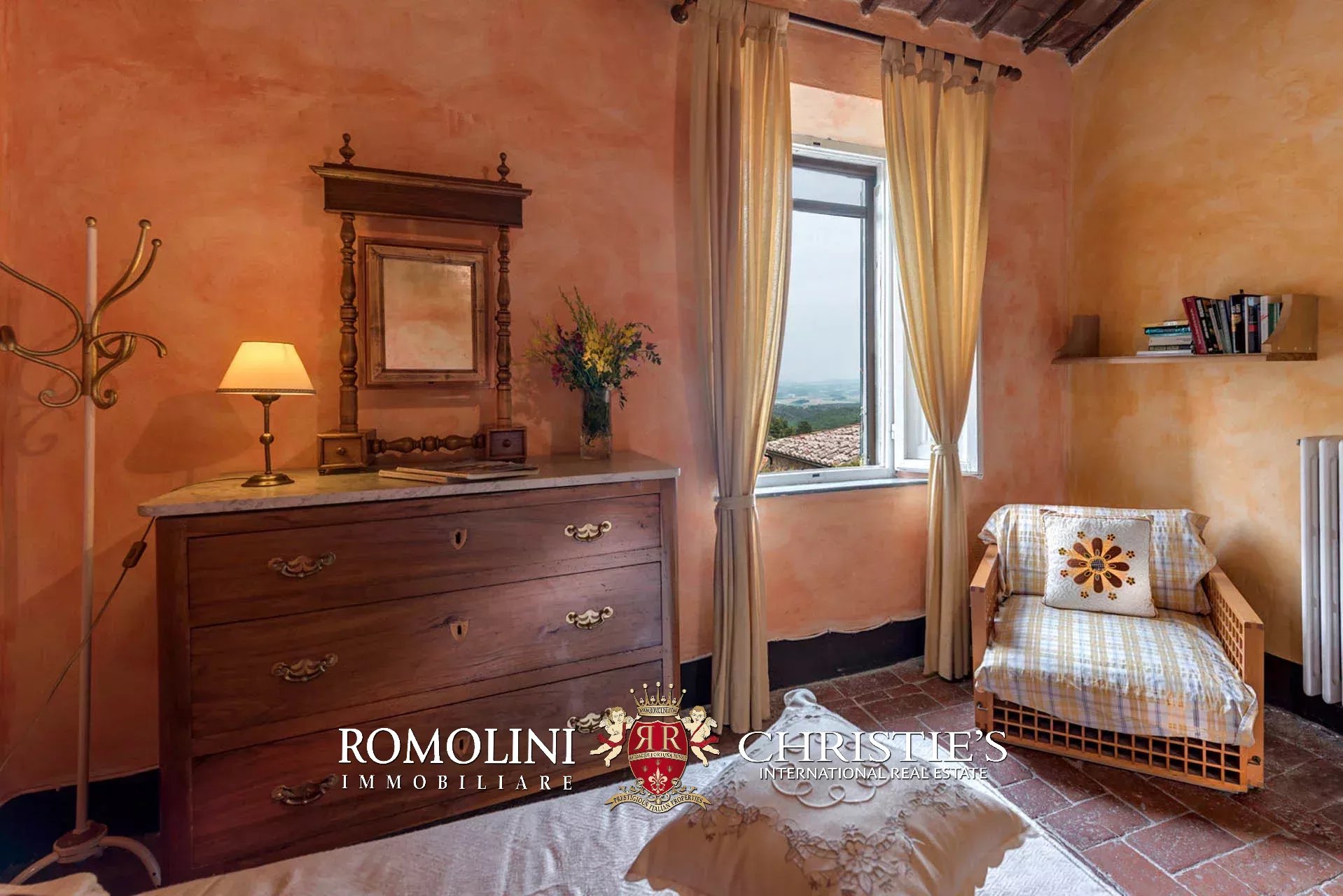 18 Bedroom Villa/Townhouse's Image 33