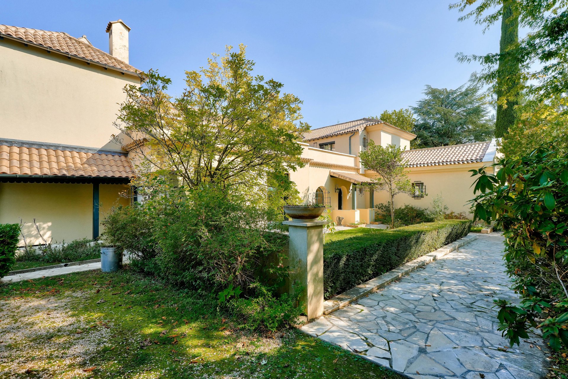 5 Bedroom Villa/Townhouse's Image 34