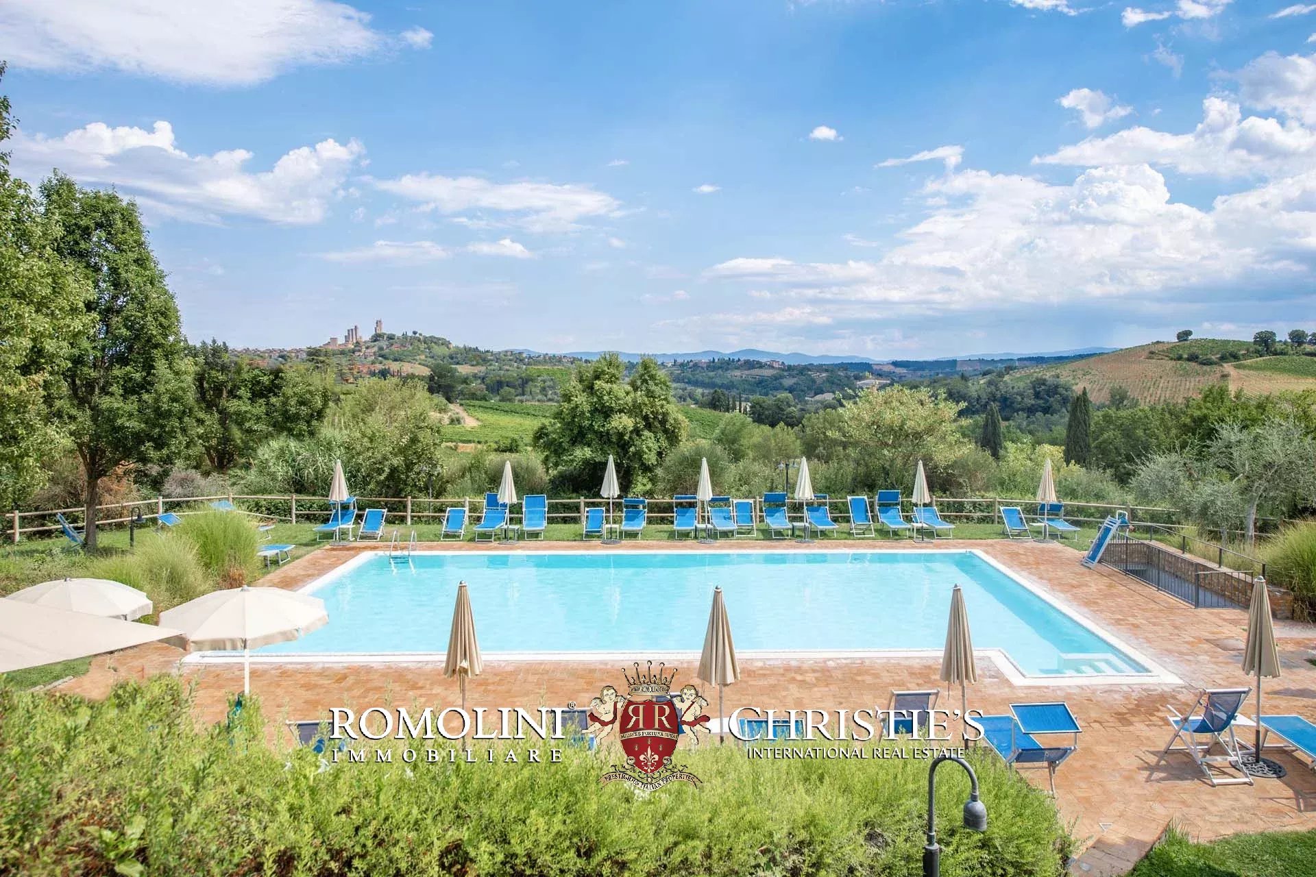24-KEY BOUTIQUE HOTEL FOR SALE WITH VIEW OF SAN GIMIGNANO'S HISTORIC CENTER