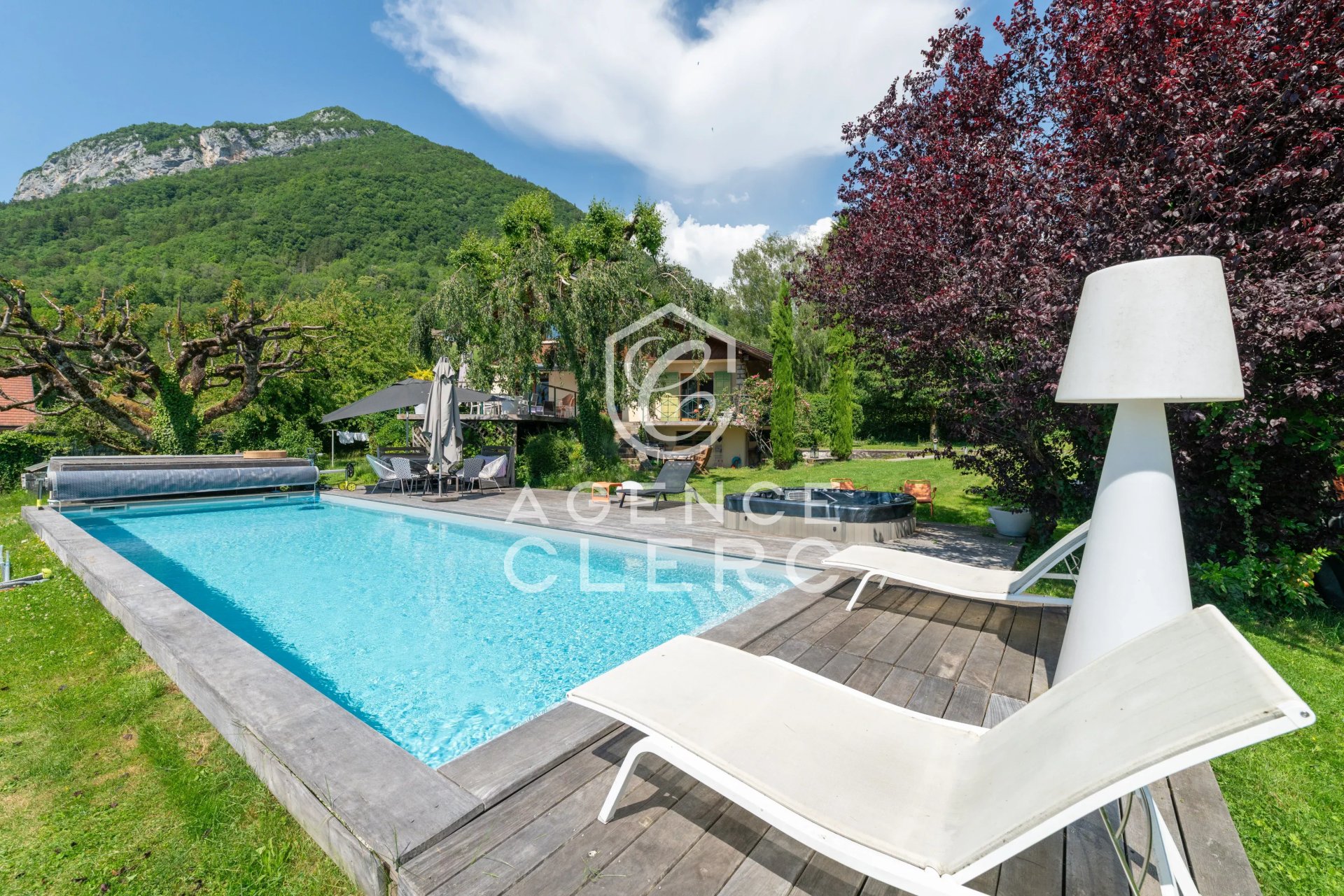 4 Bedroom Villa/Townhouse's Image 5