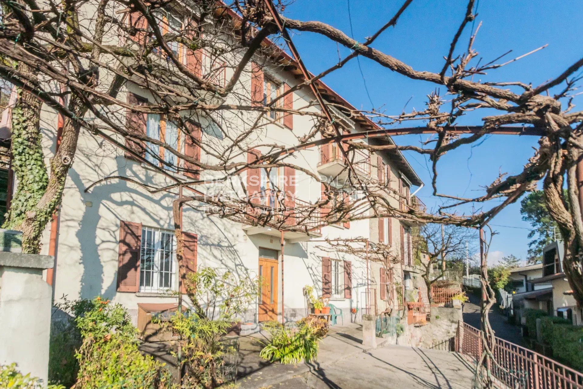 Casa a Cernobbio con vista lago e giardino