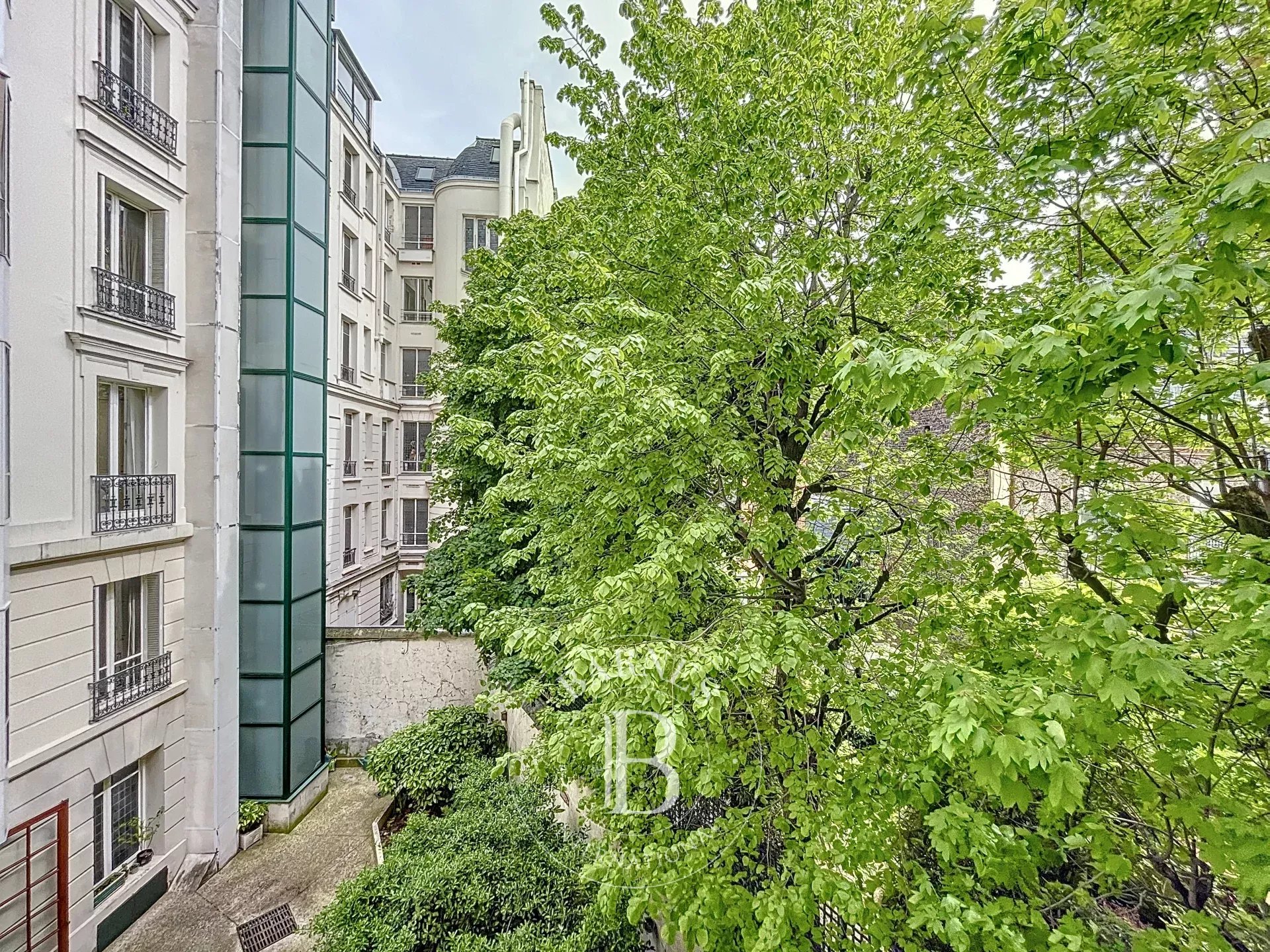 Paris  - Apartment 4 Bedrooms - picture 11