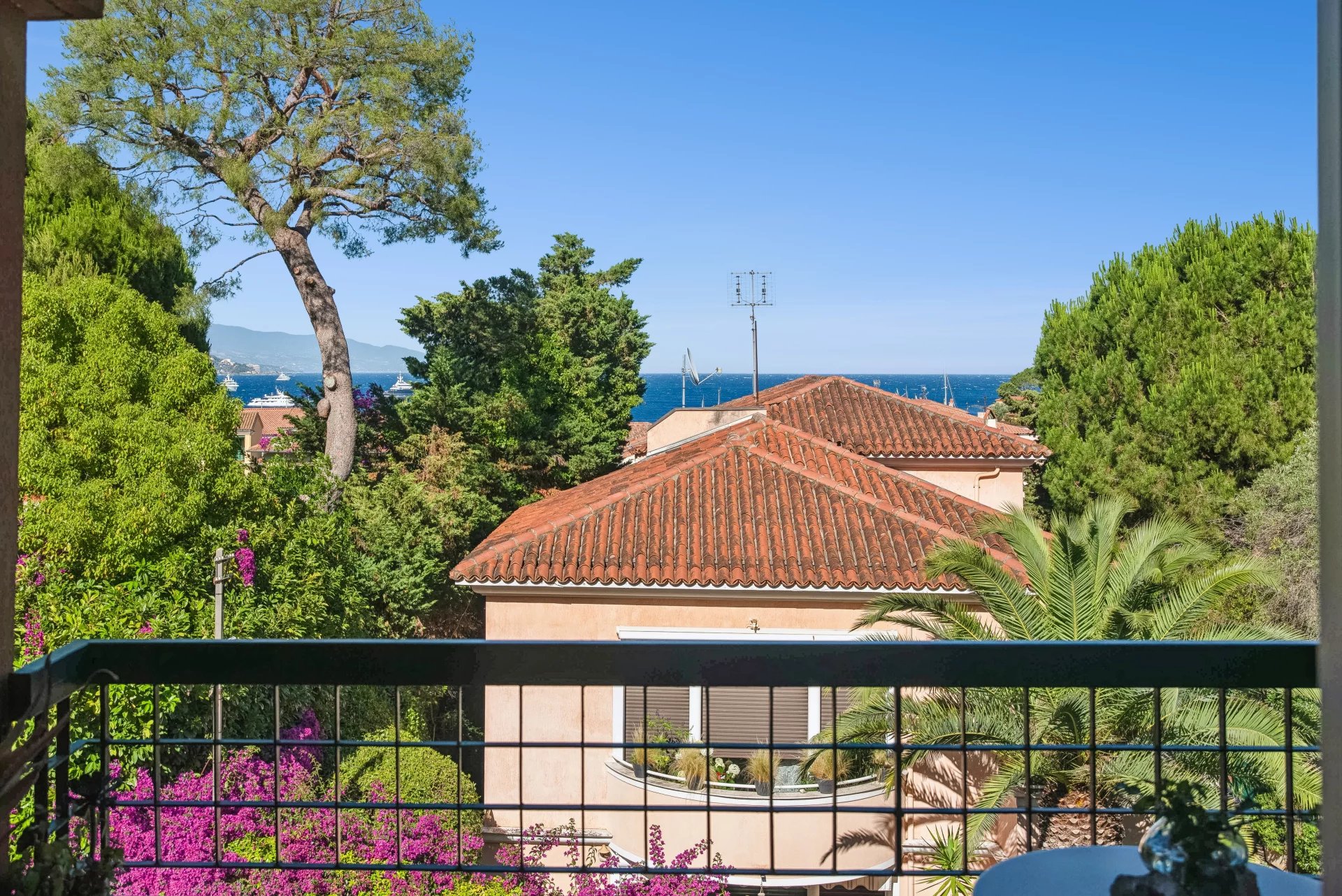 Elégant appartement avec vue mer panoramique