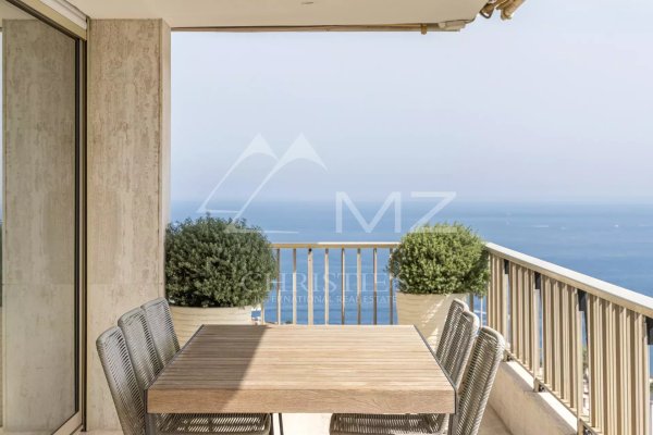 Contemporary 4-room apartment with panoramic sea view — photo 7