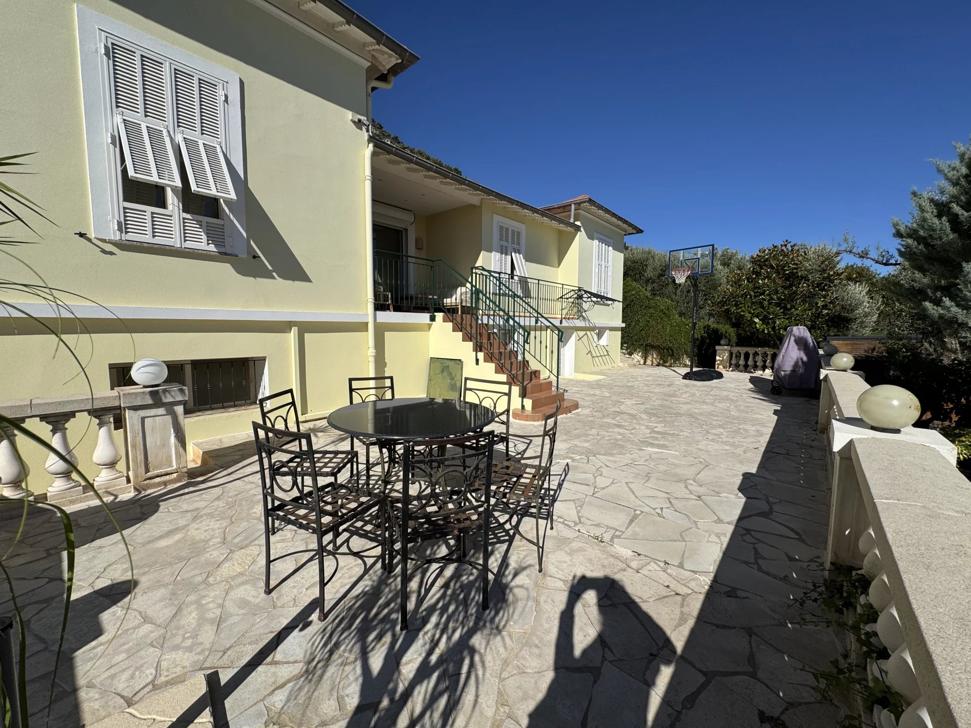 CAP D'AIL "Hopital" Villa 2 bedrooms | Pool | Quiet