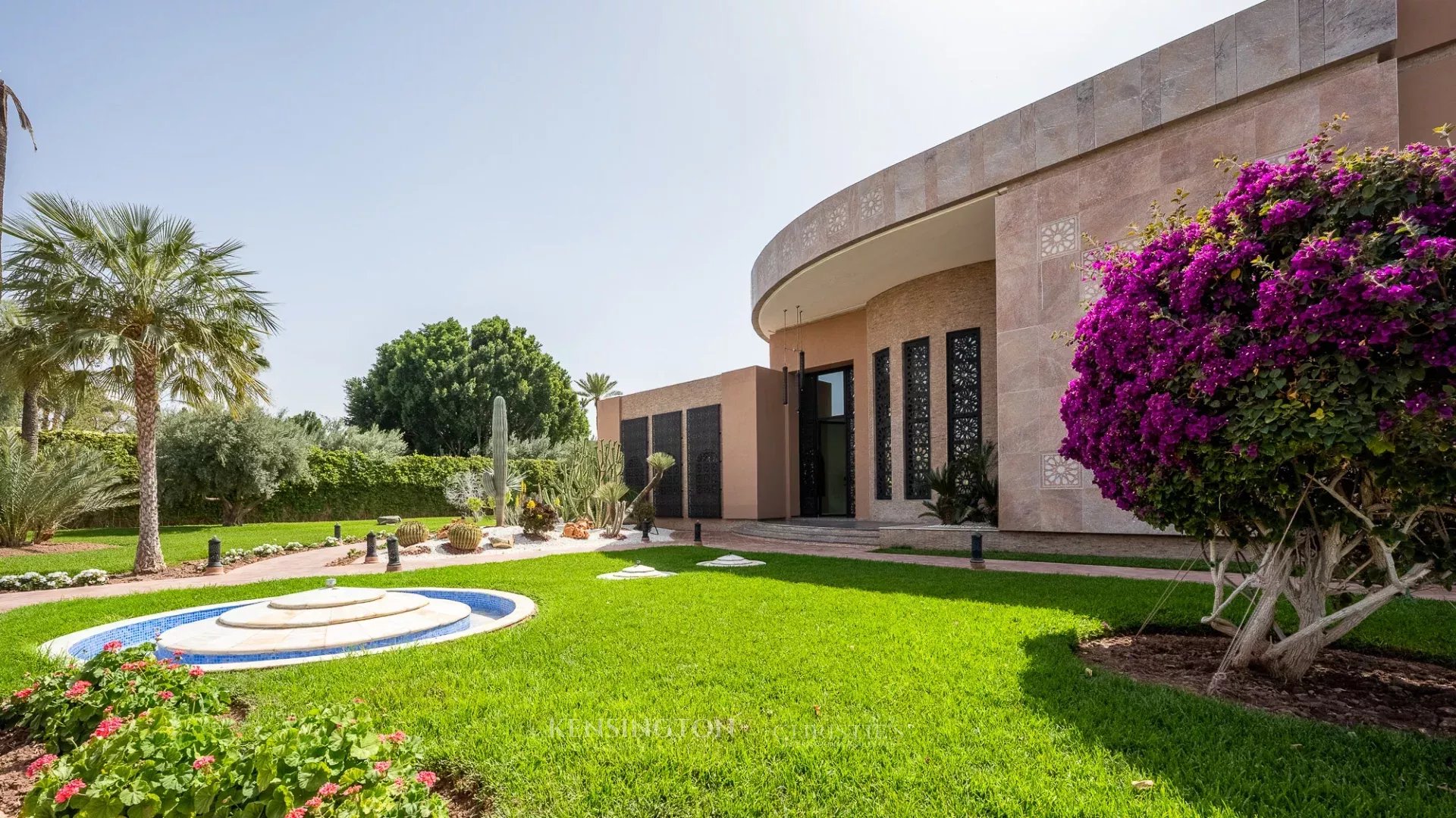 9 Bedroom Villa/Townhouse's Image 3