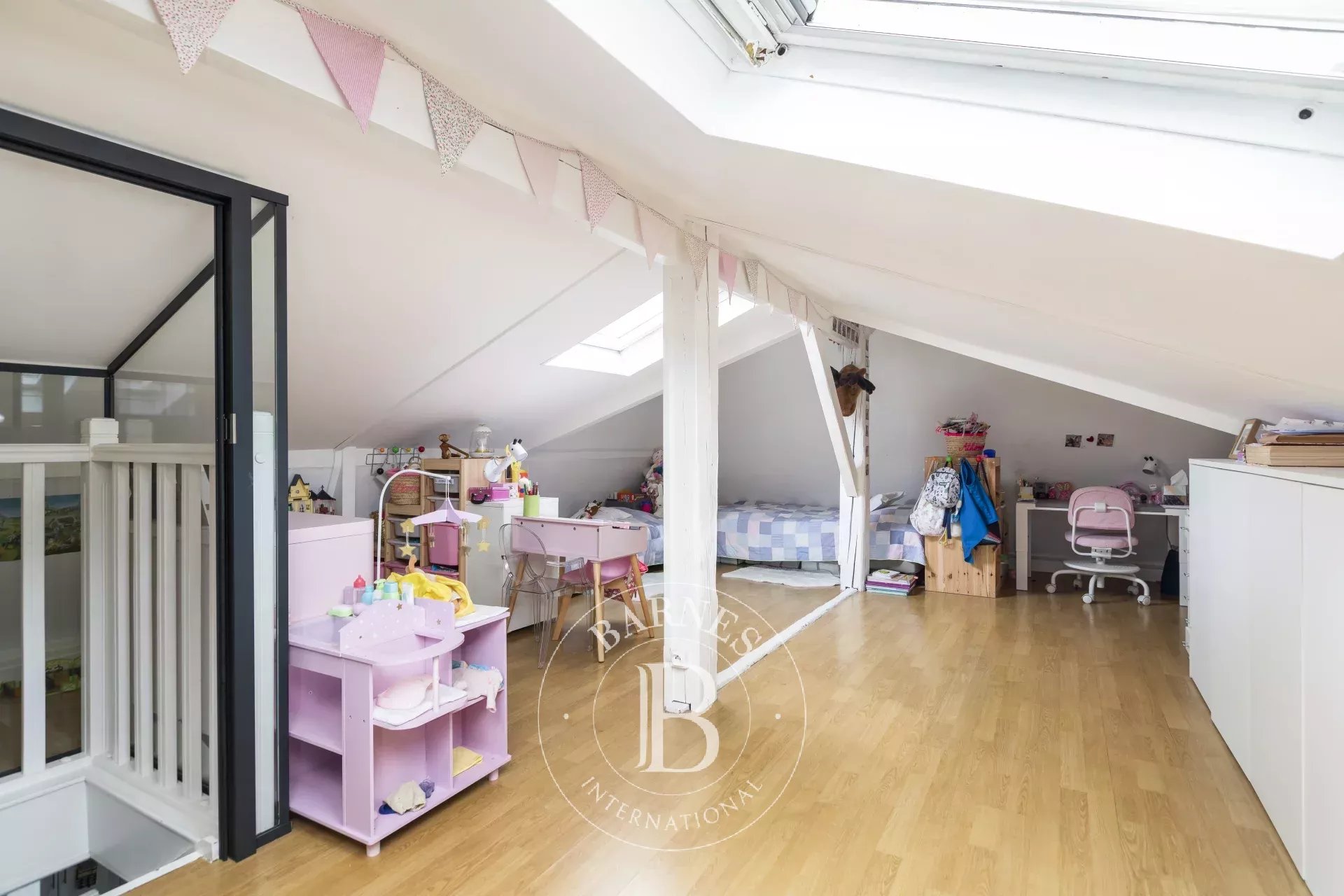 Exclusive - Neuilly Chézy-Borghèse - 2-bed duplex apartment - Atypical charm - picture 9