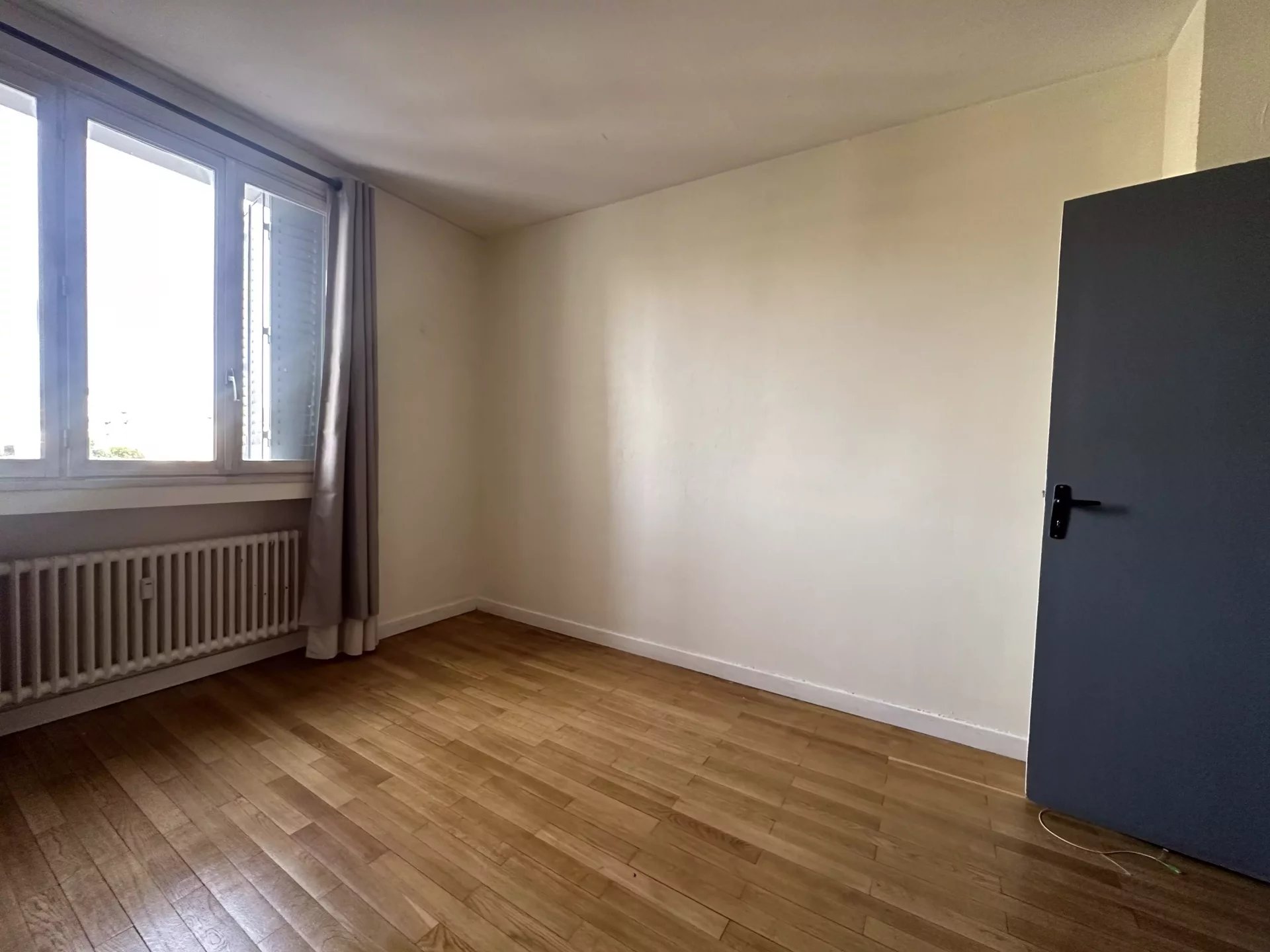 86469818 Vente Lyon 8ème