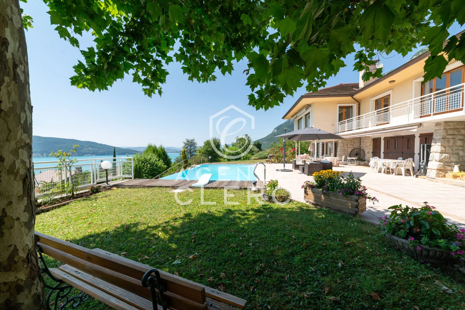 4 Bedroom Villa/Townhouse's Image 9