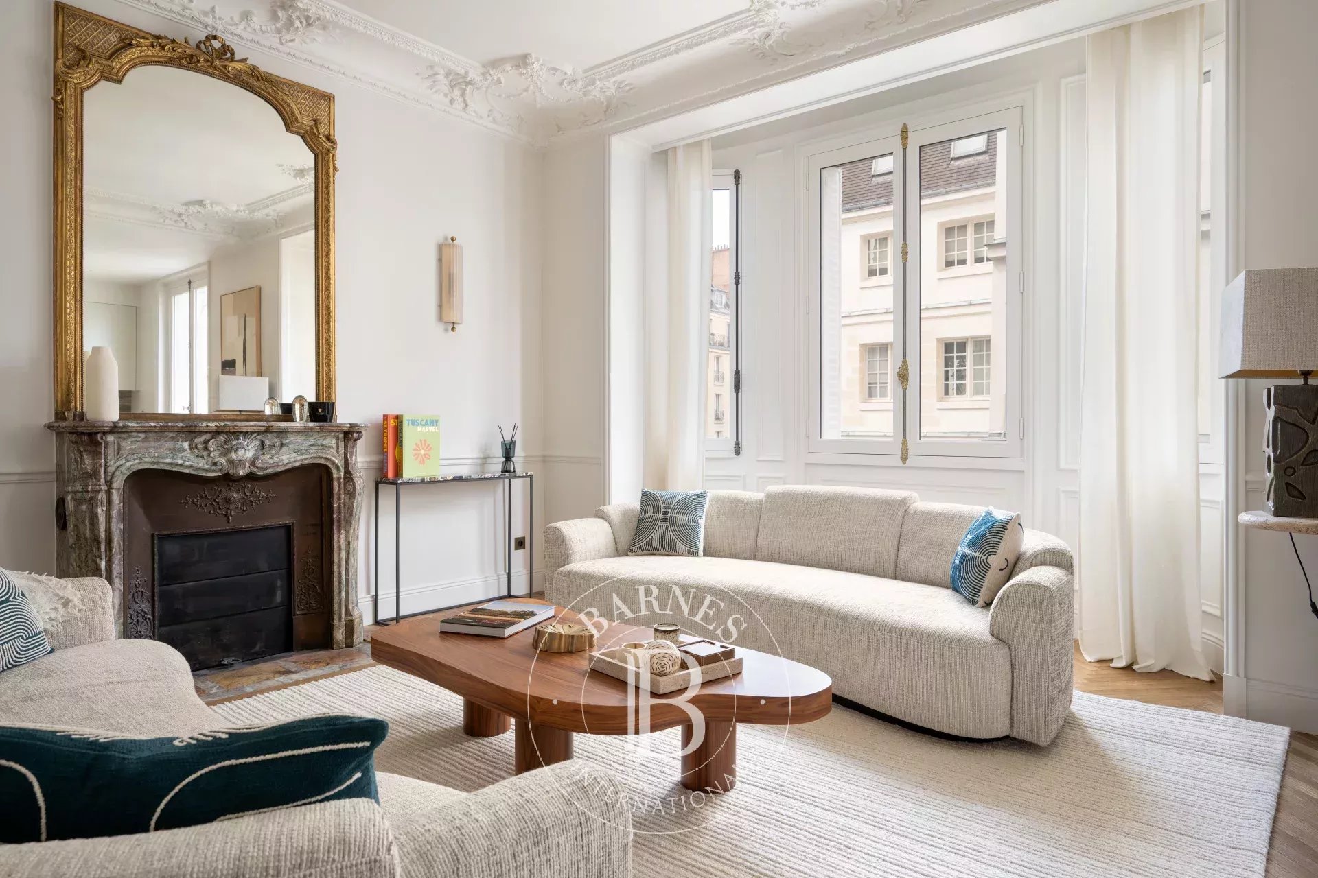 Co-Ownership Sale – Paris 6th – Saint-Sulpice / Luxembourg Gardens – Renovated, Furnished & Equipped Apartment –  Bedrooms