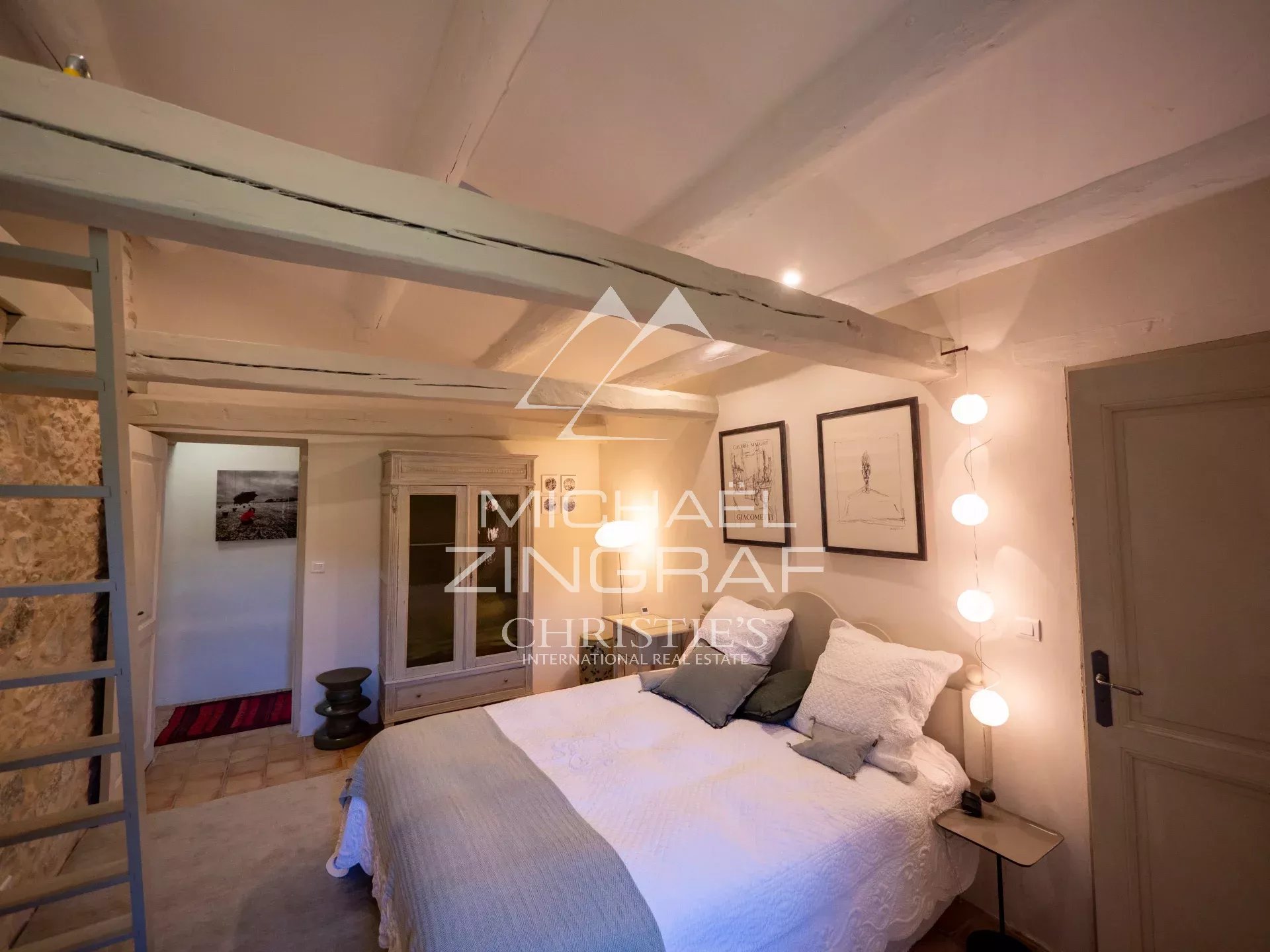 5 Bedroom Villa/Townhouse's Image 21