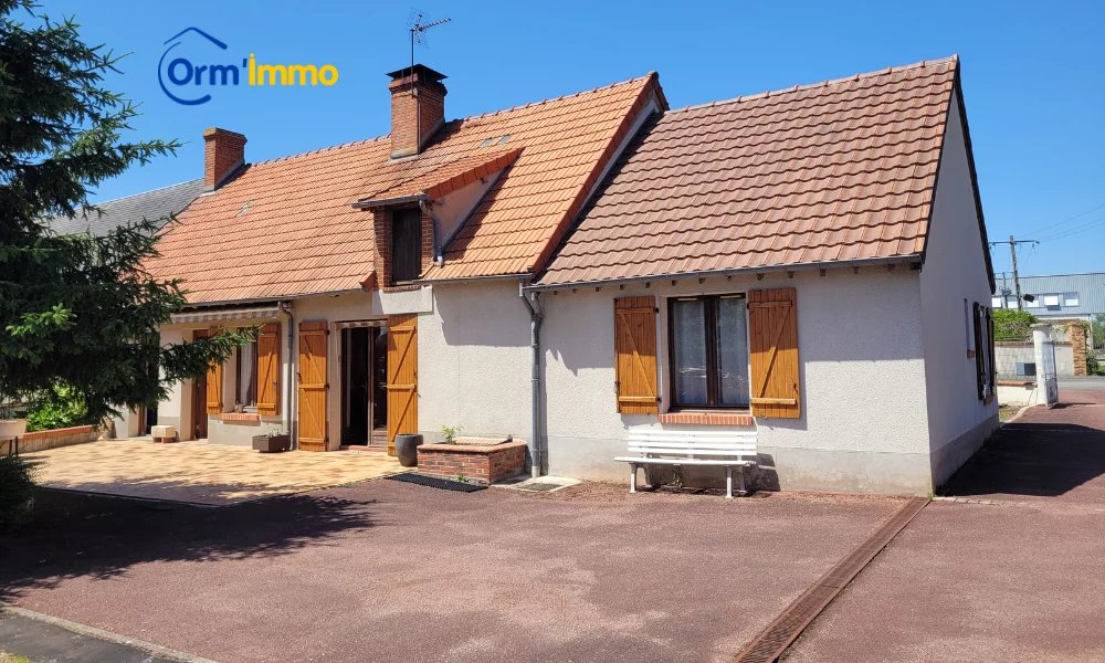 MAISON A ORMES - 110 m2