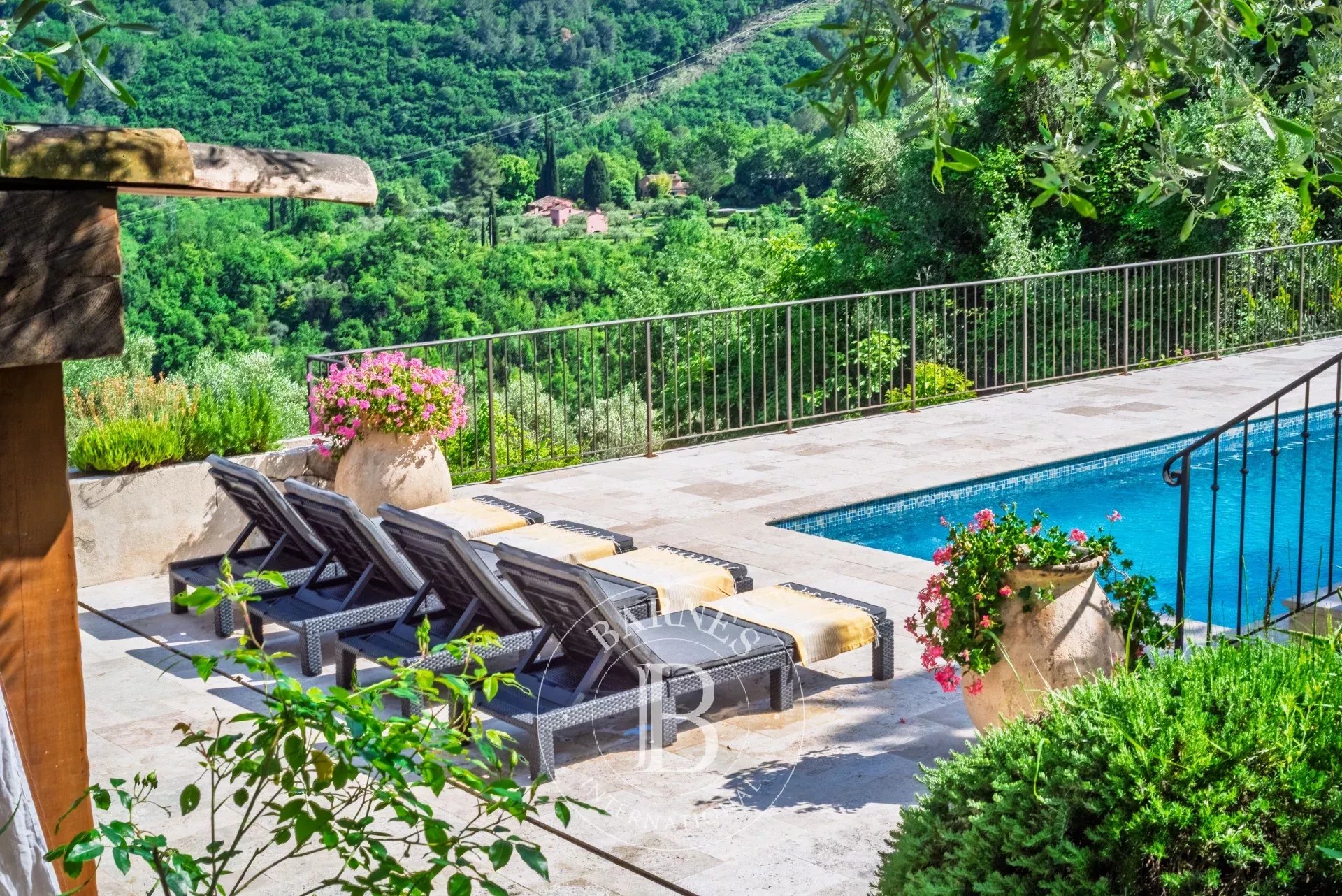 Le Bar-sur-Loup  - Villa  6 Chambres - picture 18