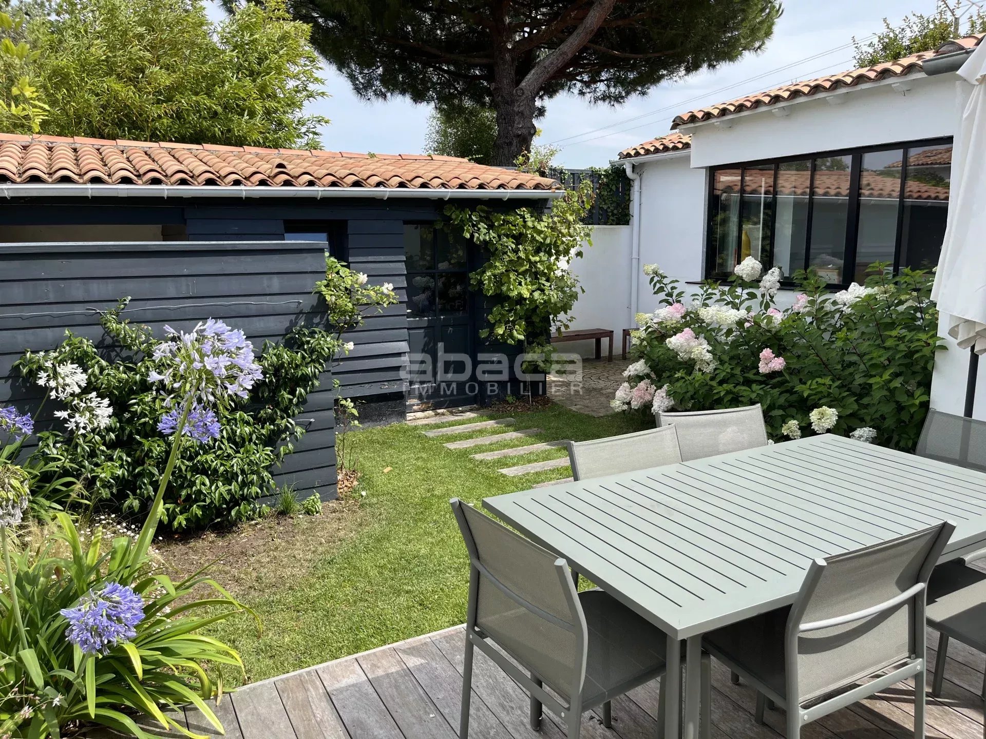 Agence immobilière de 