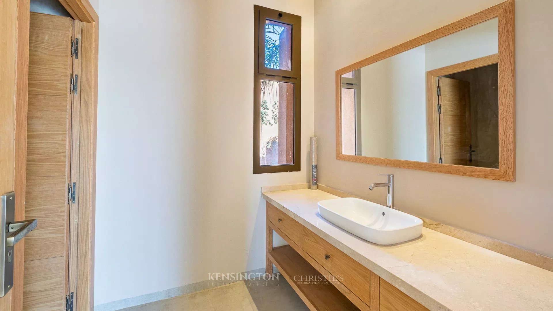 4 Bedroom Villa/Townhouse's Image 8
