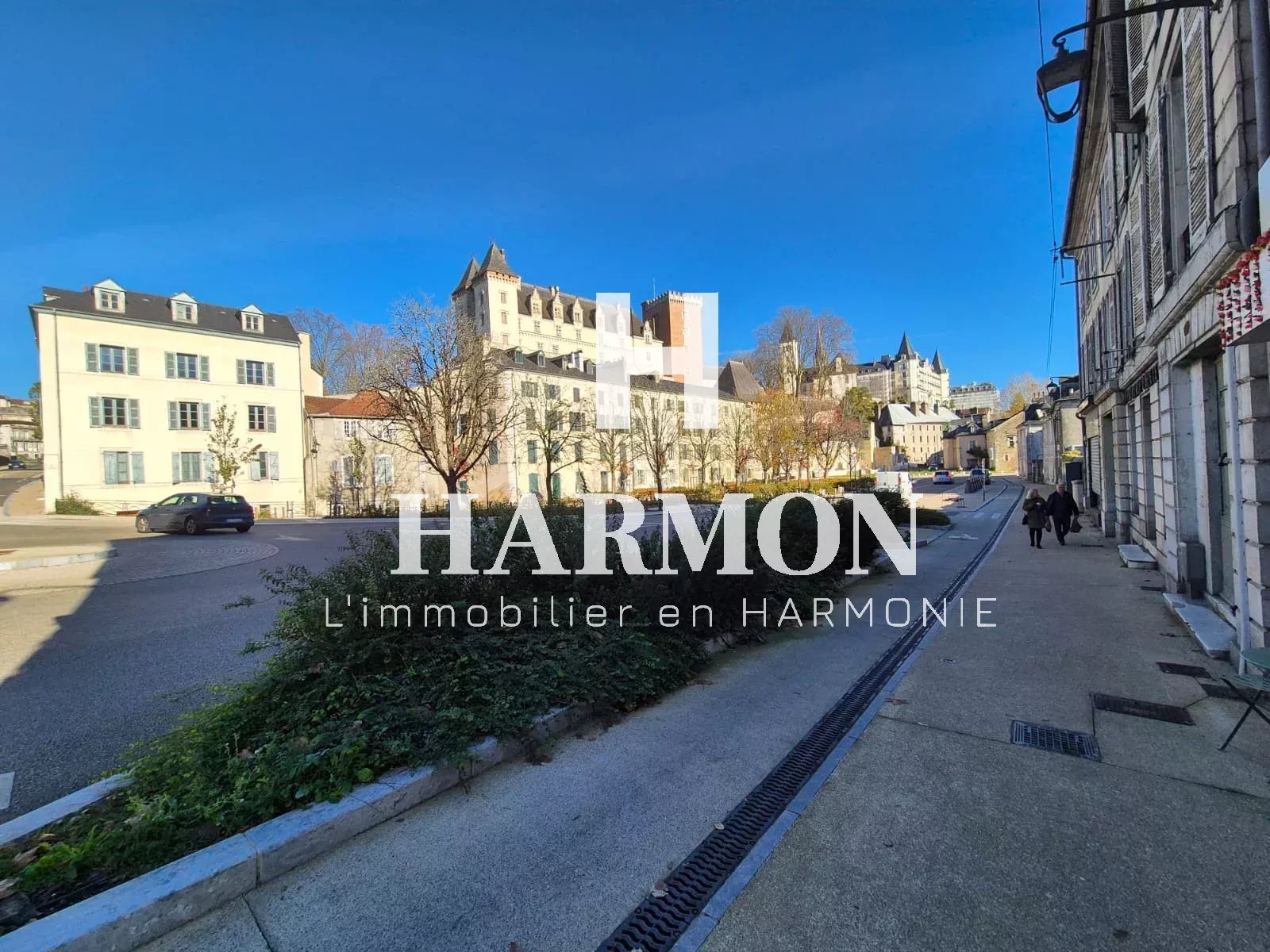 HARMON à louer, local commercial PAU