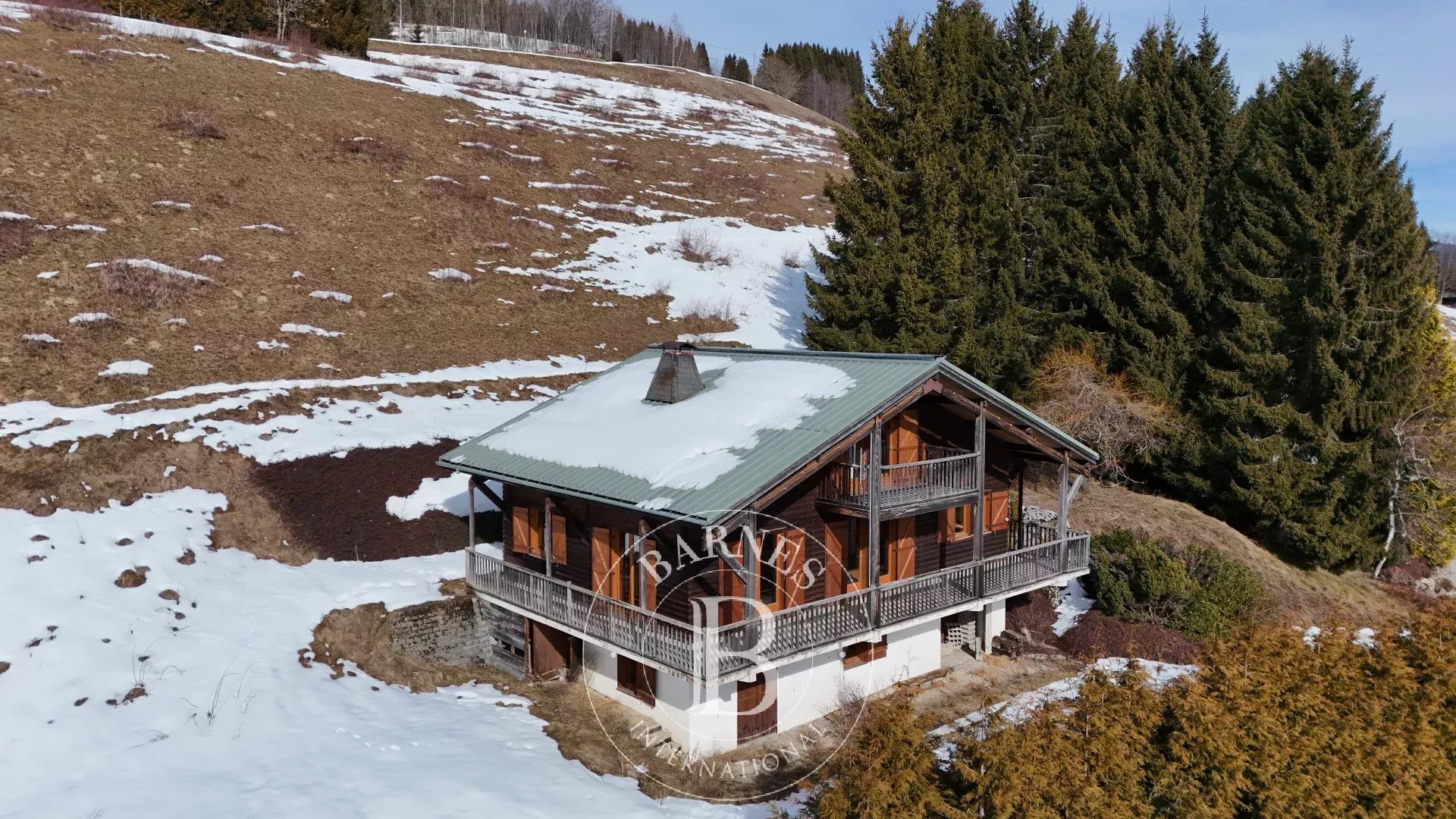 Photo of Les Gets - Chalet to renovate - 187 sqm - Beautiful view